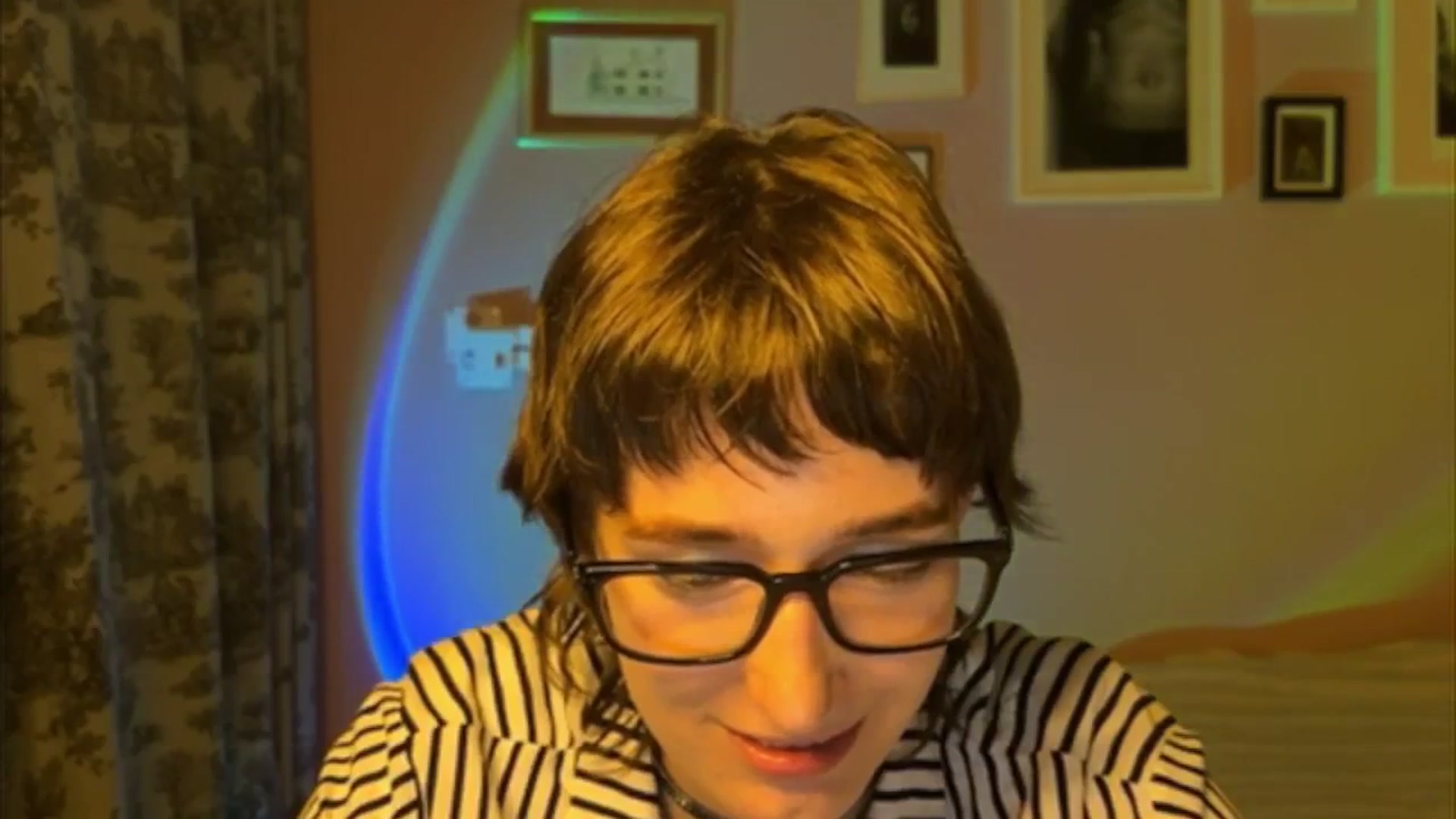 Gallery image thumbnail from LoooneyTunes's myfreecams stream on, 05/17/2025, 21:34 image 10 of 20