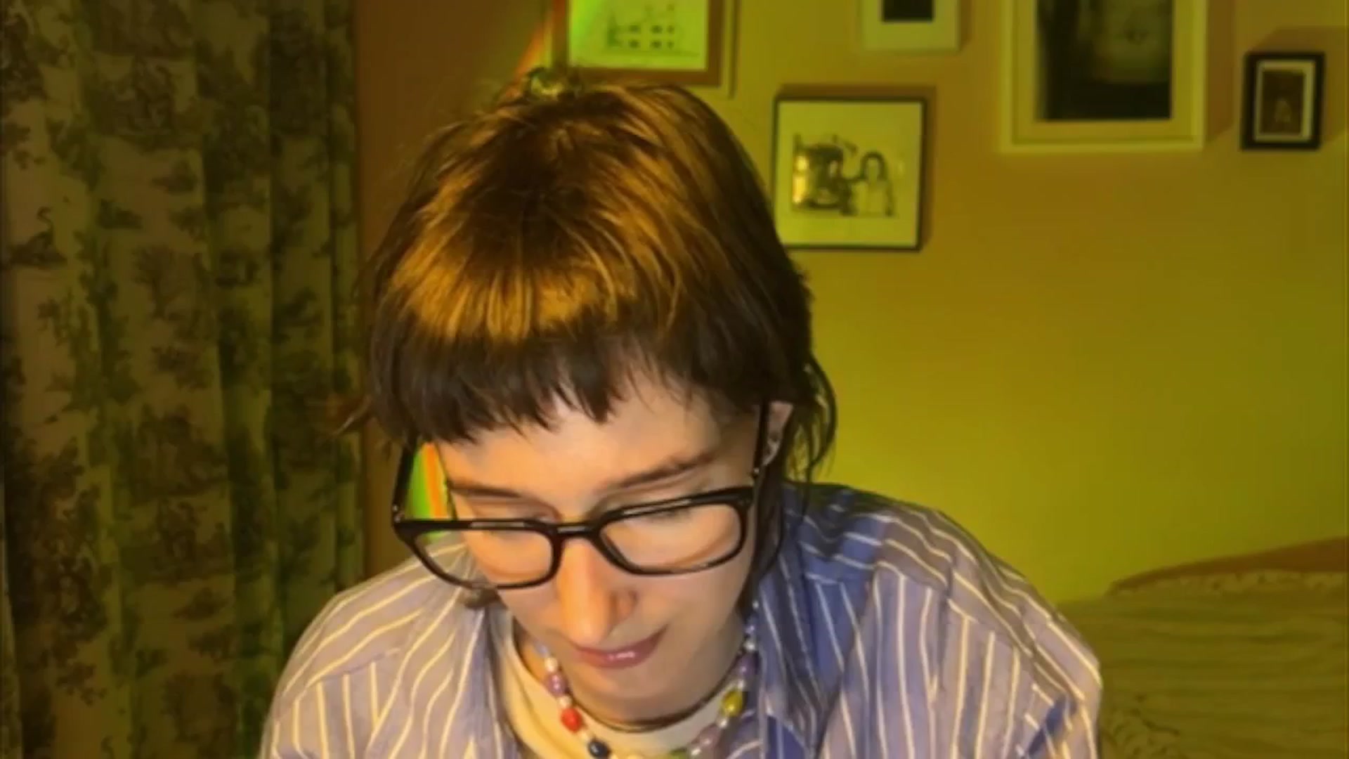 Gallery image thumbnail from LoooneyTunes's myfreecams stream on, 05/18/2025, 20:22 image 18 of 20