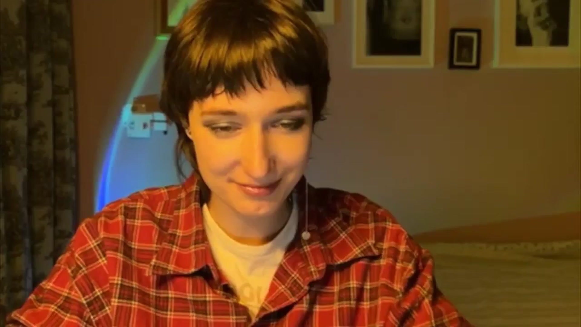 Gallery image thumbnail from LoooneyTunes's myfreecams stream on, 05/21/2025, 19:53 image 3 of 20