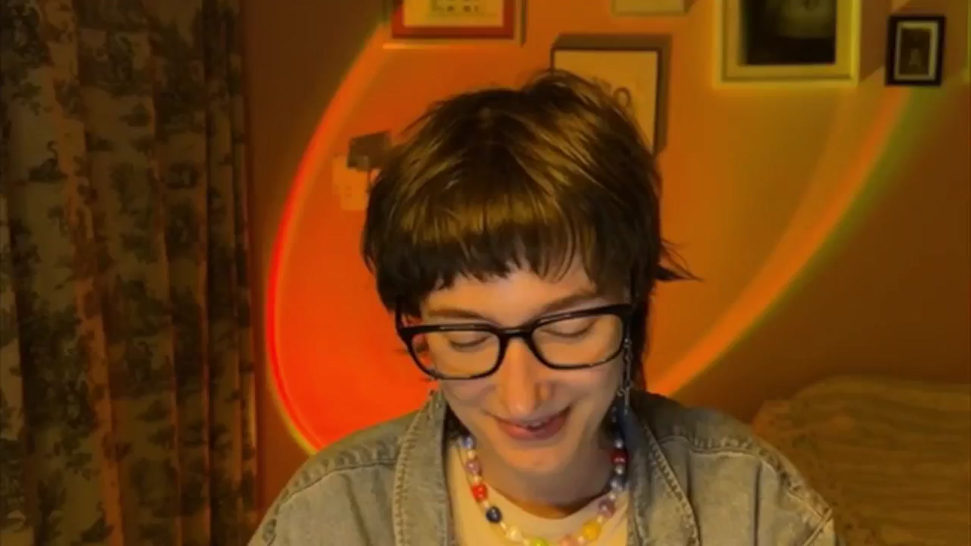 Gallery image thumbnail from LoooneyTunes's myfreecams stream on, 05/25/2025, 21:36 image 20 of 20