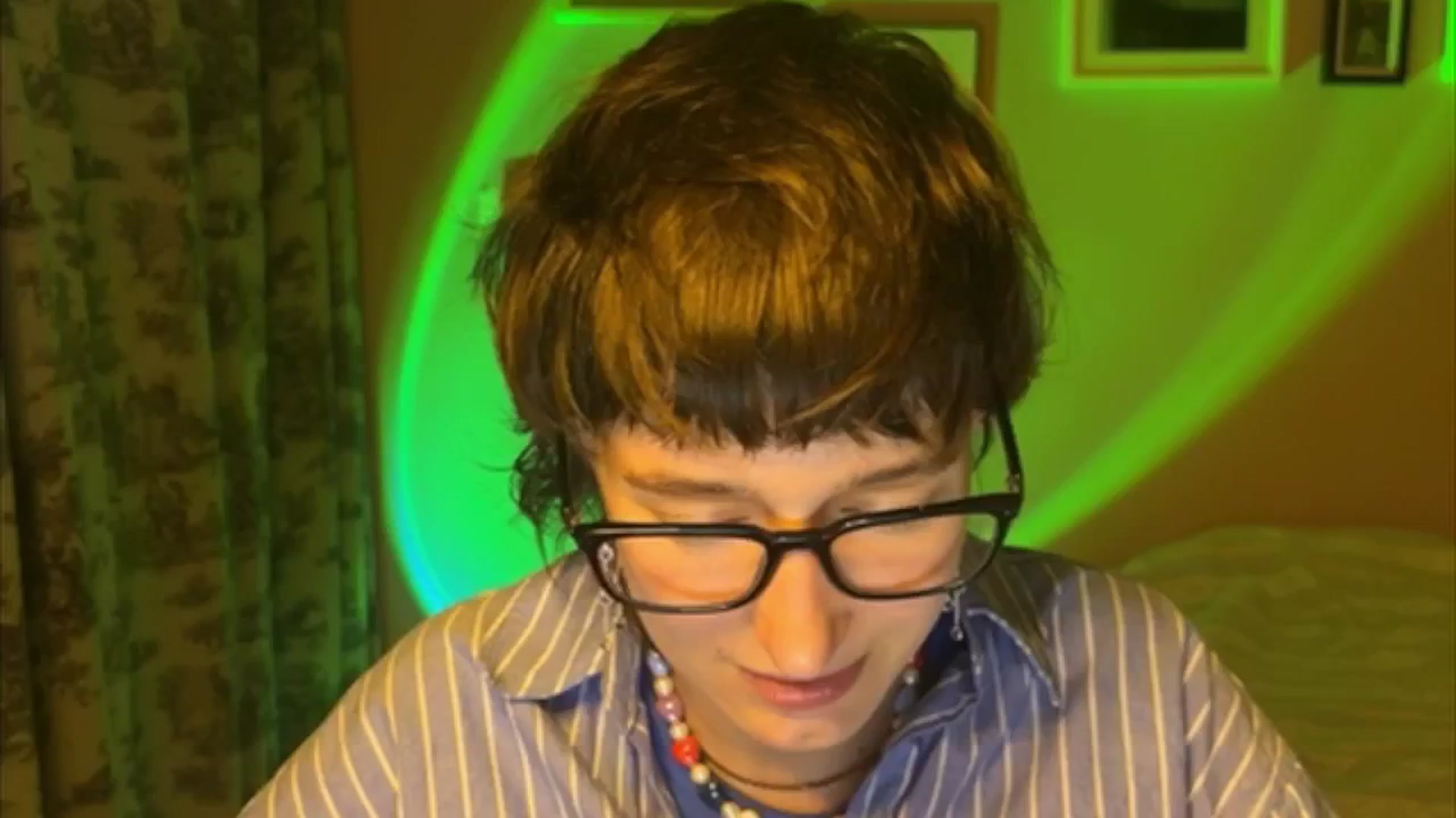 Gallery image thumbnail from LoooneyTunes's myfreecams stream on, 05/26/2025, 19:06 image 5 of 20