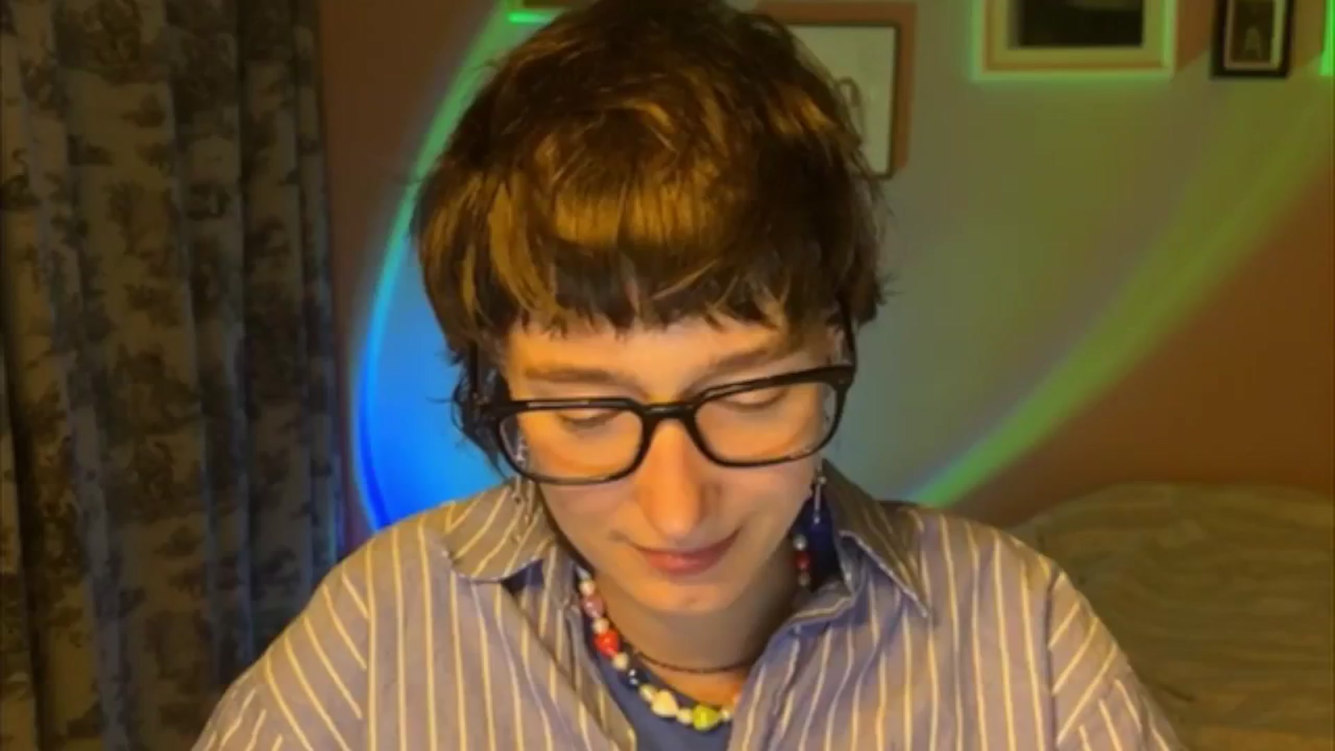 Gallery image thumbnail from LoooneyTunes's myfreecams stream on, 05/26/2025, 19:06 image 18 of 20