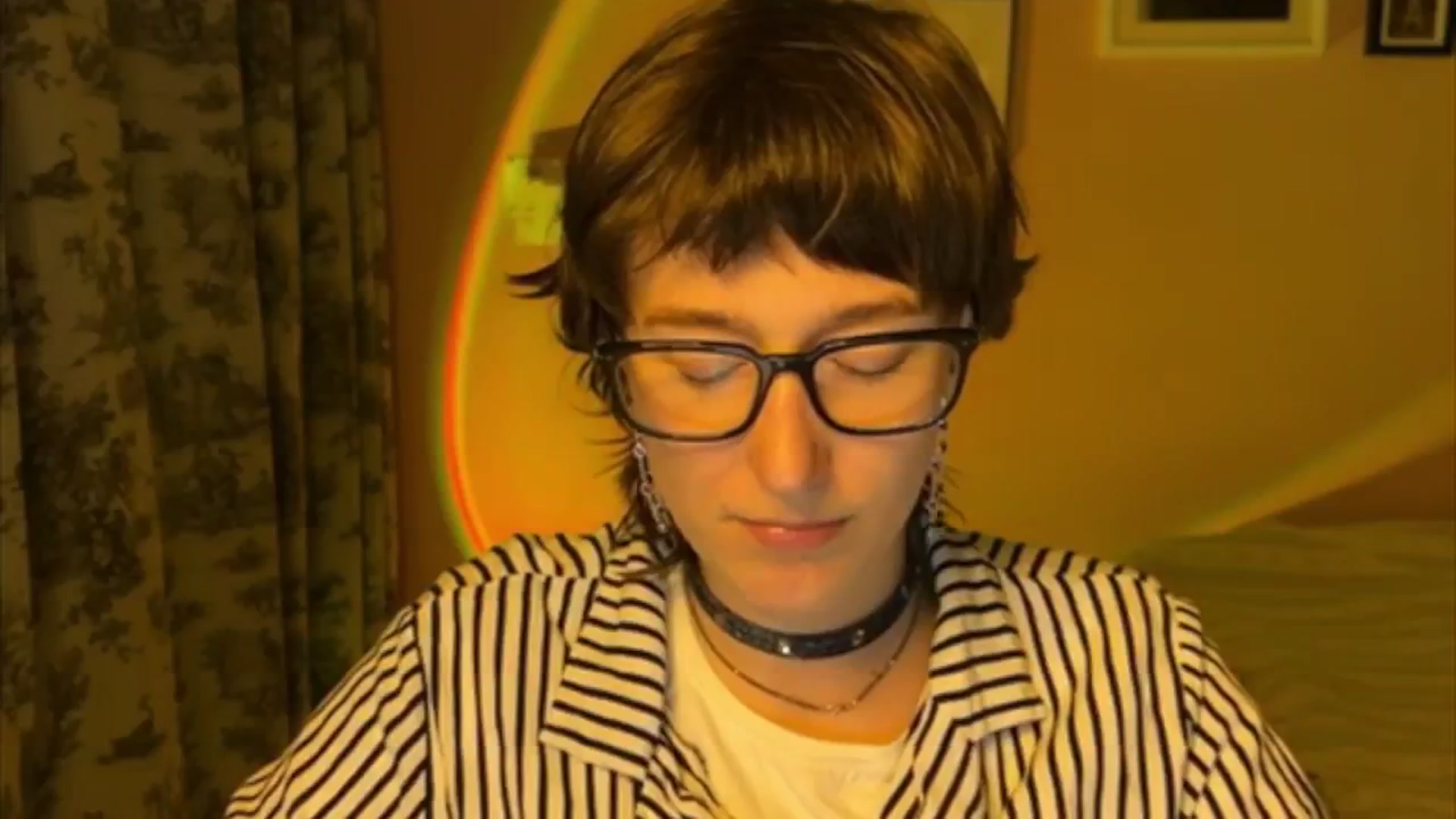 Gallery image thumbnail from LoooneyTunes's myfreecams stream on, 05/27/2025, 18:47 image 19 of 20