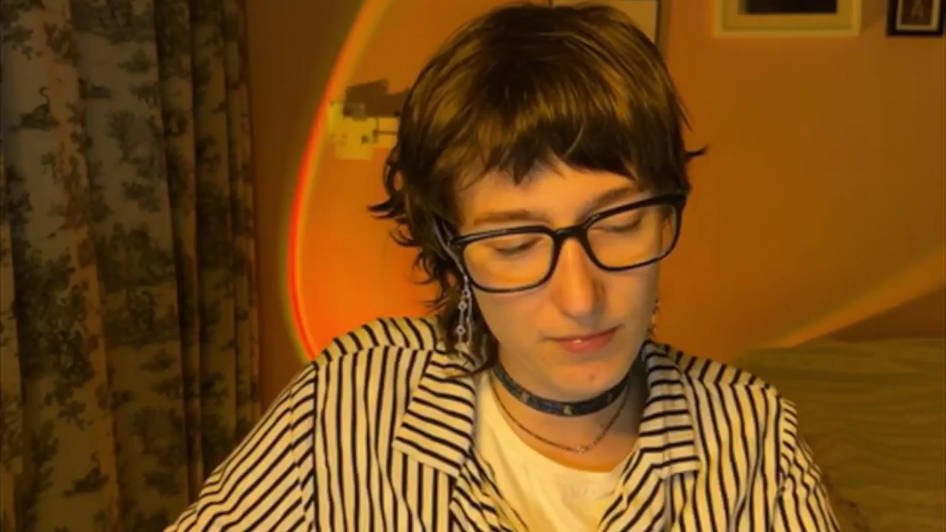 Gallery image thumbnail from LoooneyTunes's myfreecams stream on, 05/27/2025, 18:47 image 5 of 20