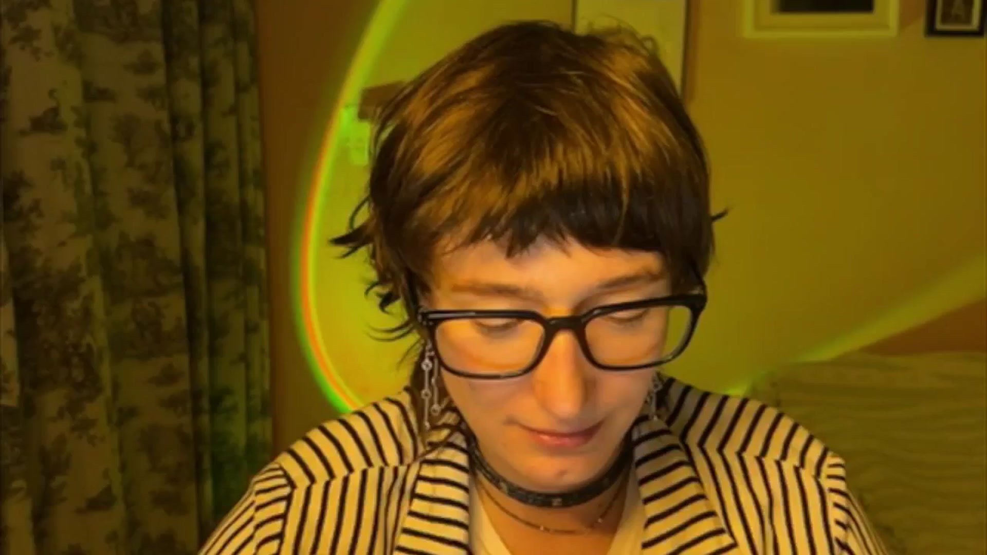 Gallery image thumbnail from LoooneyTunes's myfreecams stream on, 05/27/2025, 19:52 image 18 of 20