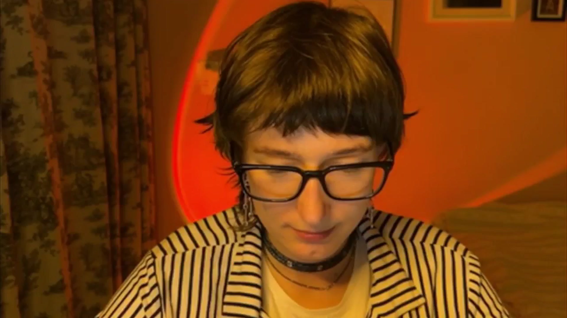 Gallery image thumbnail from LoooneyTunes's myfreecams stream on, 05/27/2025, 19:52 image 1 of 20