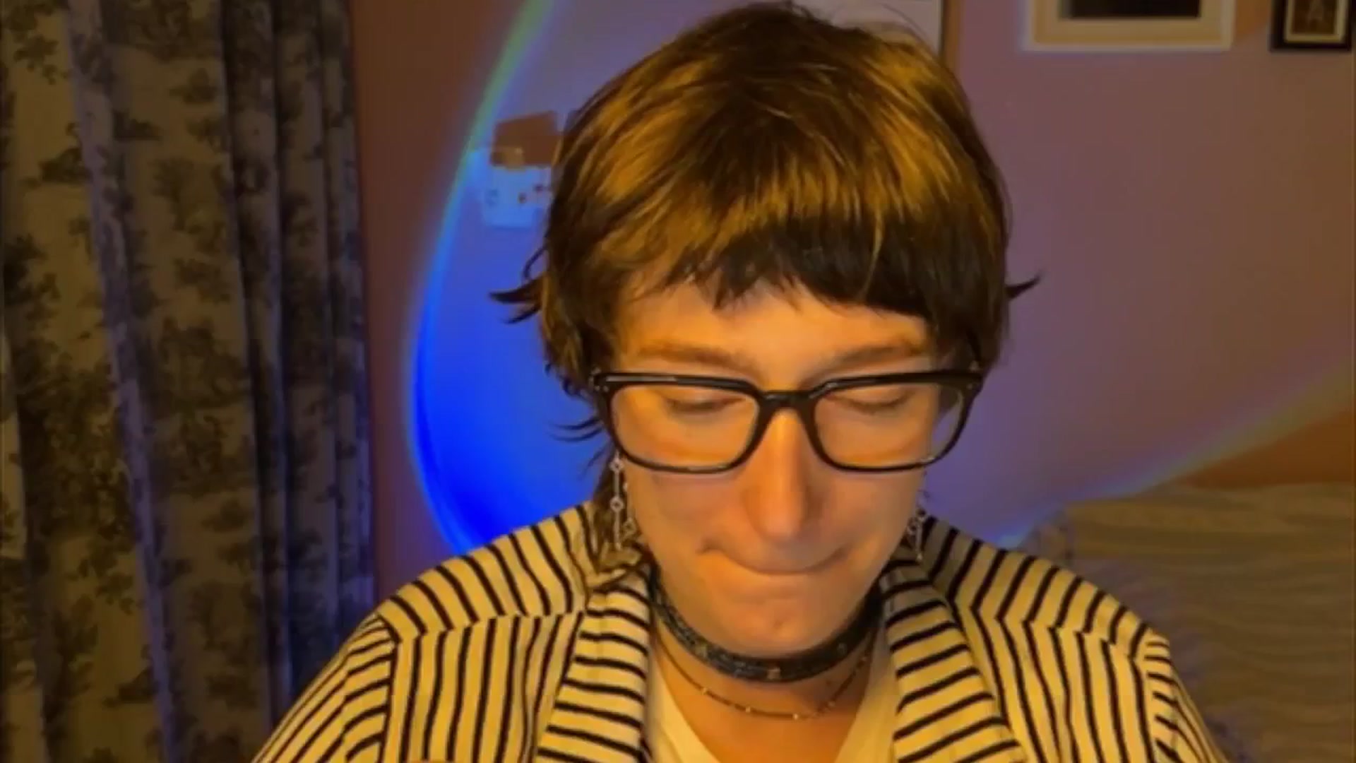 Gallery image thumbnail from LoooneyTunes's myfreecams stream on, 05/27/2025, 19:52 image 13 of 20