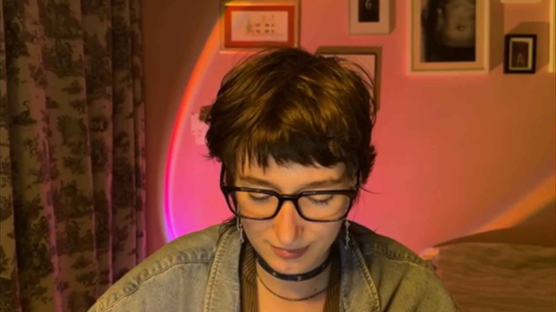 Gallery image thumbnail from LoooneyTunes's myfreecams stream on, 05/28/2025, 22:12 image 2 of 20