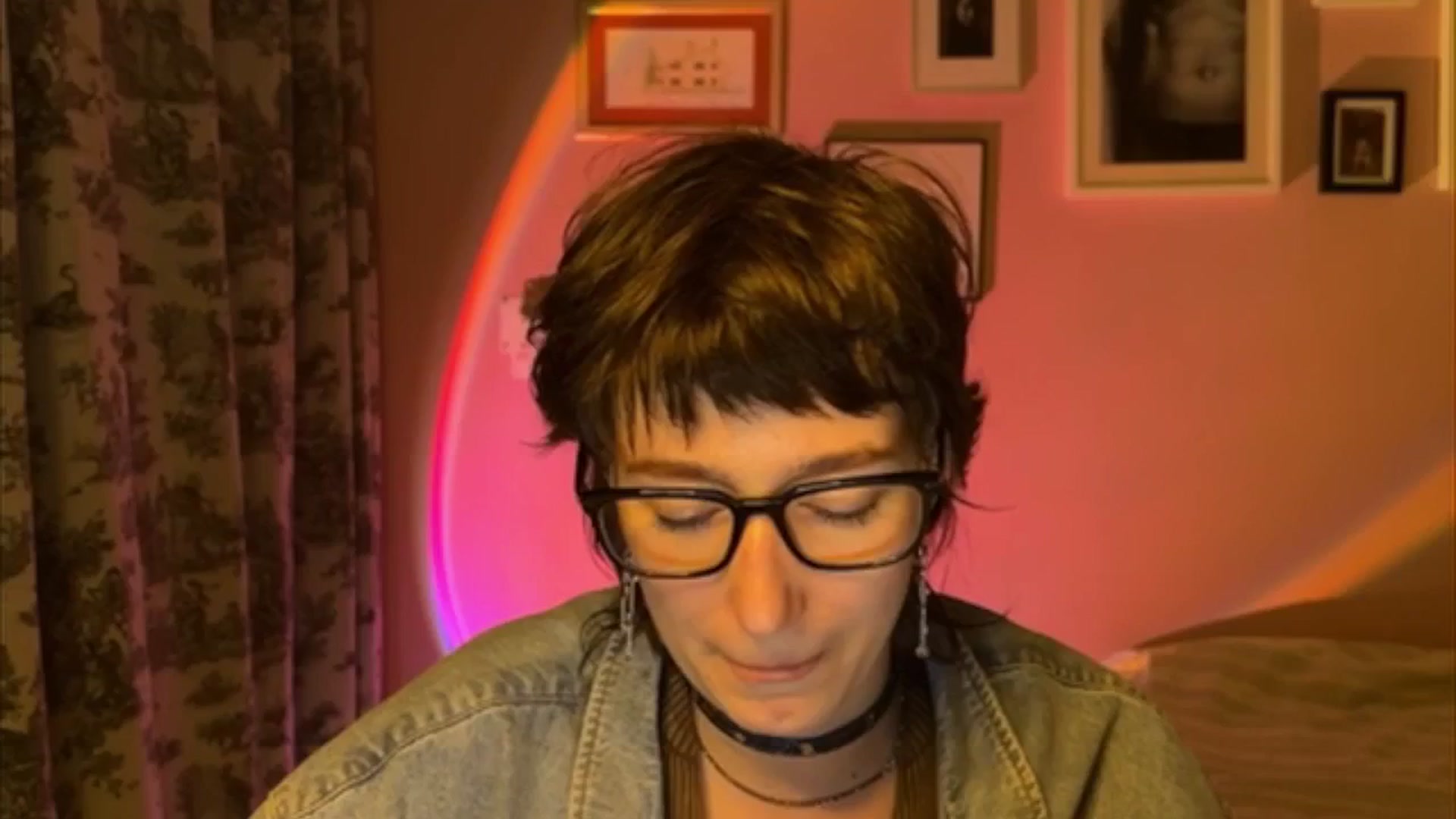 Gallery image thumbnail from LoooneyTunes's myfreecams stream on, 05/28/2025, 22:12 image 3 of 20