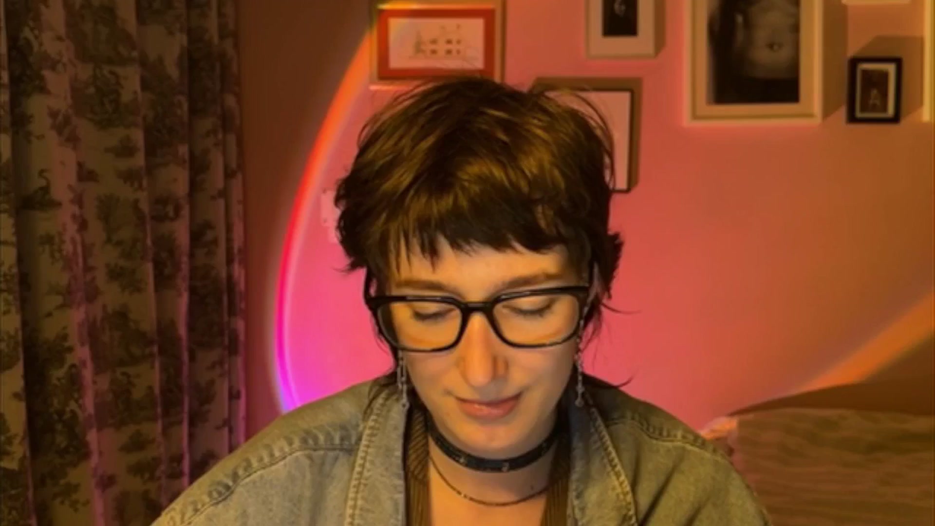 Gallery image thumbnail from LoooneyTunes's myfreecams stream on, 05/28/2025, 22:12 image 1 of 20