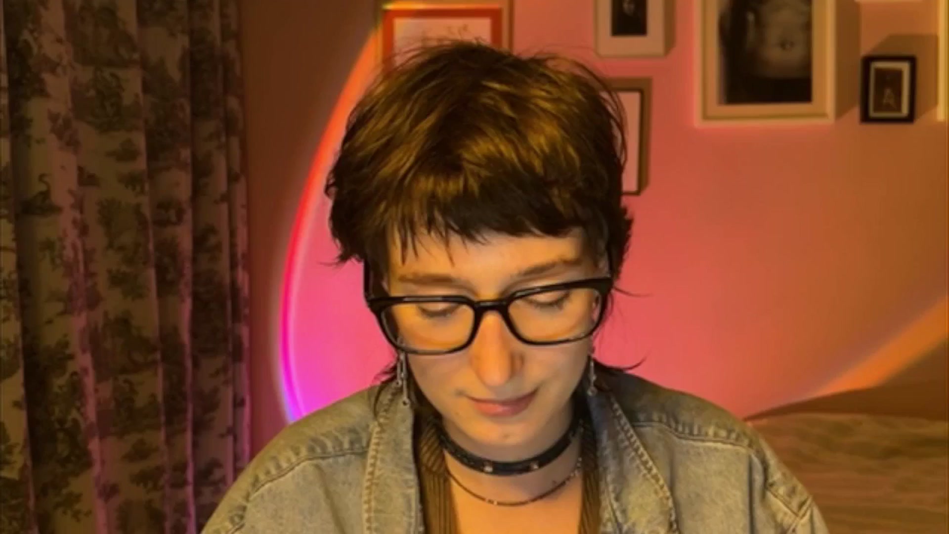 Gallery image thumbnail from LoooneyTunes's myfreecams stream on, 05/28/2025, 22:12 image 8 of 20