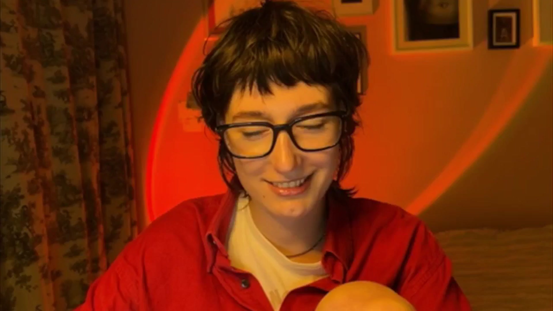 Gallery image thumbnail from LoooneyTunes's myfreecams stream on, 05/30/2025, 21:03 image 18 of 20