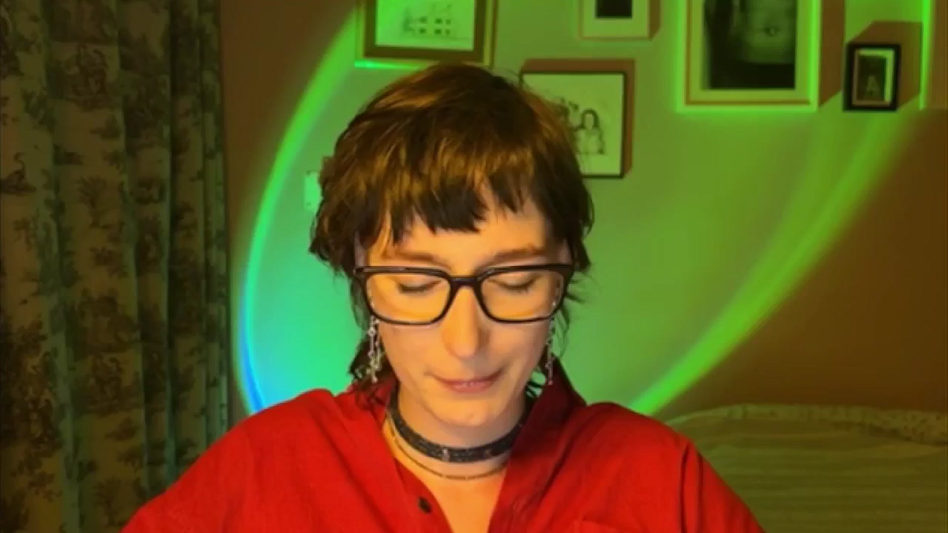 Gallery image thumbnail from LoooneyTunes's myfreecams stream on, 05/31/2025, 21:09 image 17 of 20