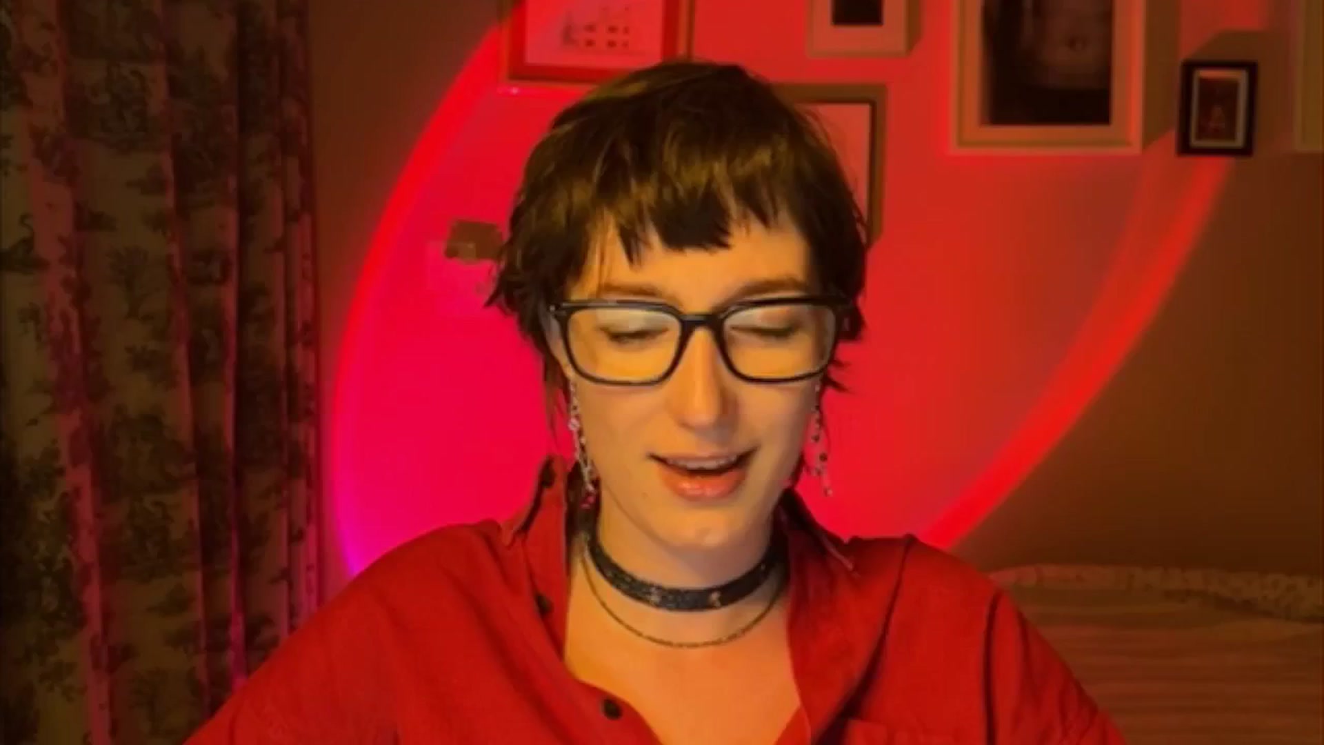 Gallery image thumbnail from LoooneyTunes's myfreecams stream on, 05/31/2025, 21:09 image 16 of 20