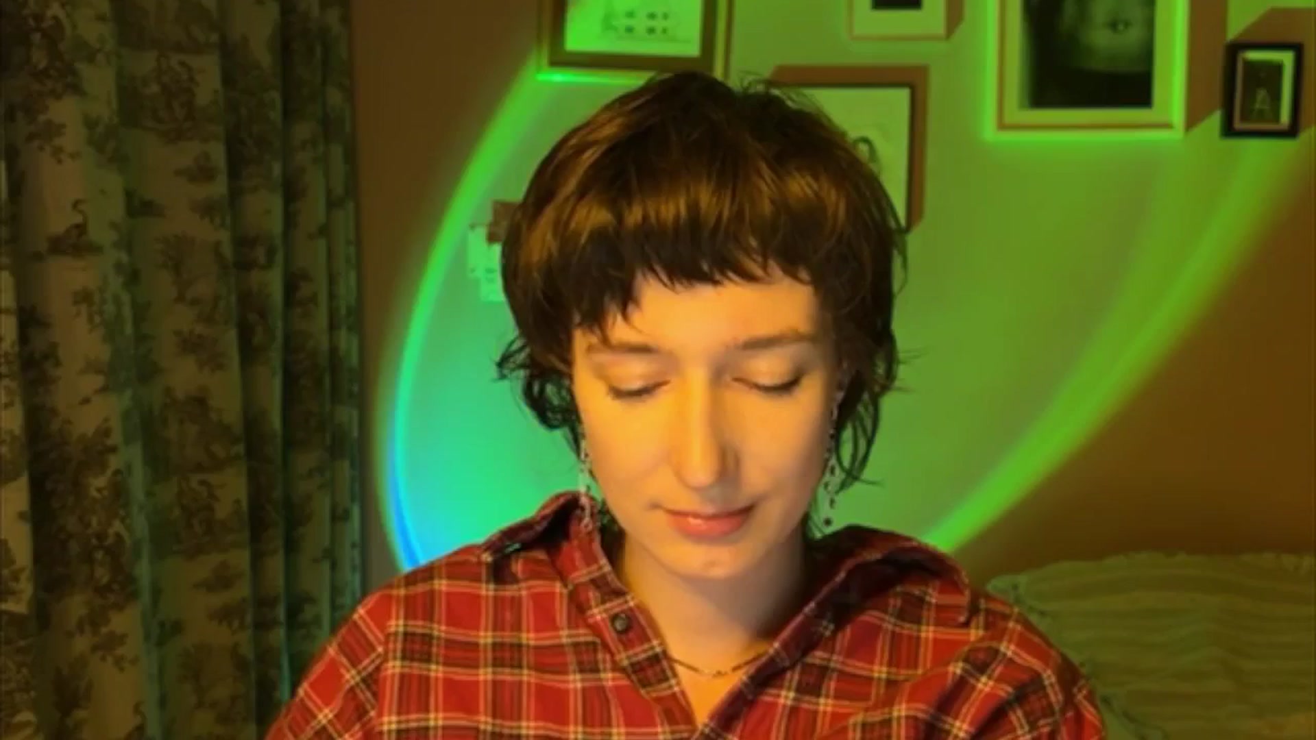 Gallery image thumbnail from LoooneyTunes's myfreecams stream on, 06/03/2025, 20:27 image 5 of 20