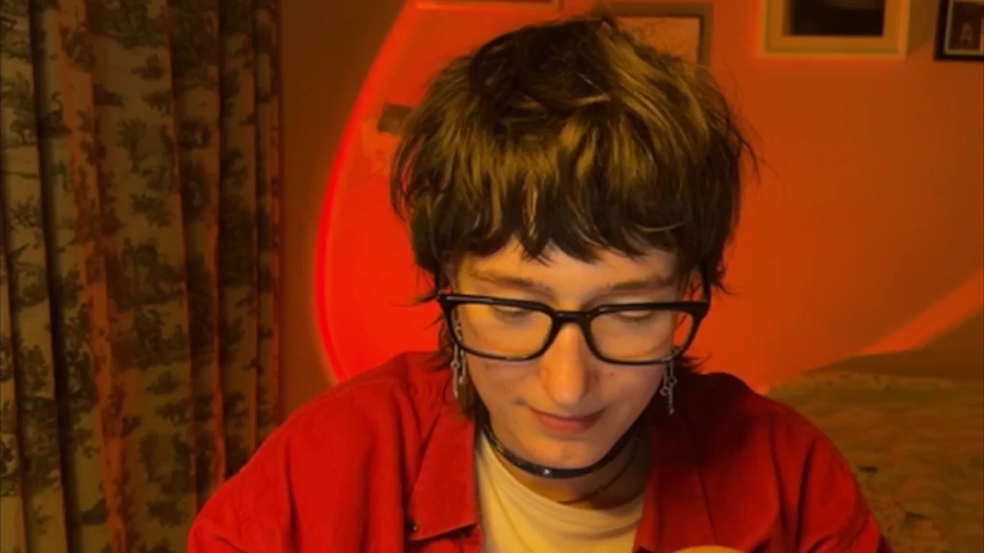 Gallery image thumbnail from LoooneyTunes's myfreecams stream on, 06/05/2025, 22:23 image 17 of 20