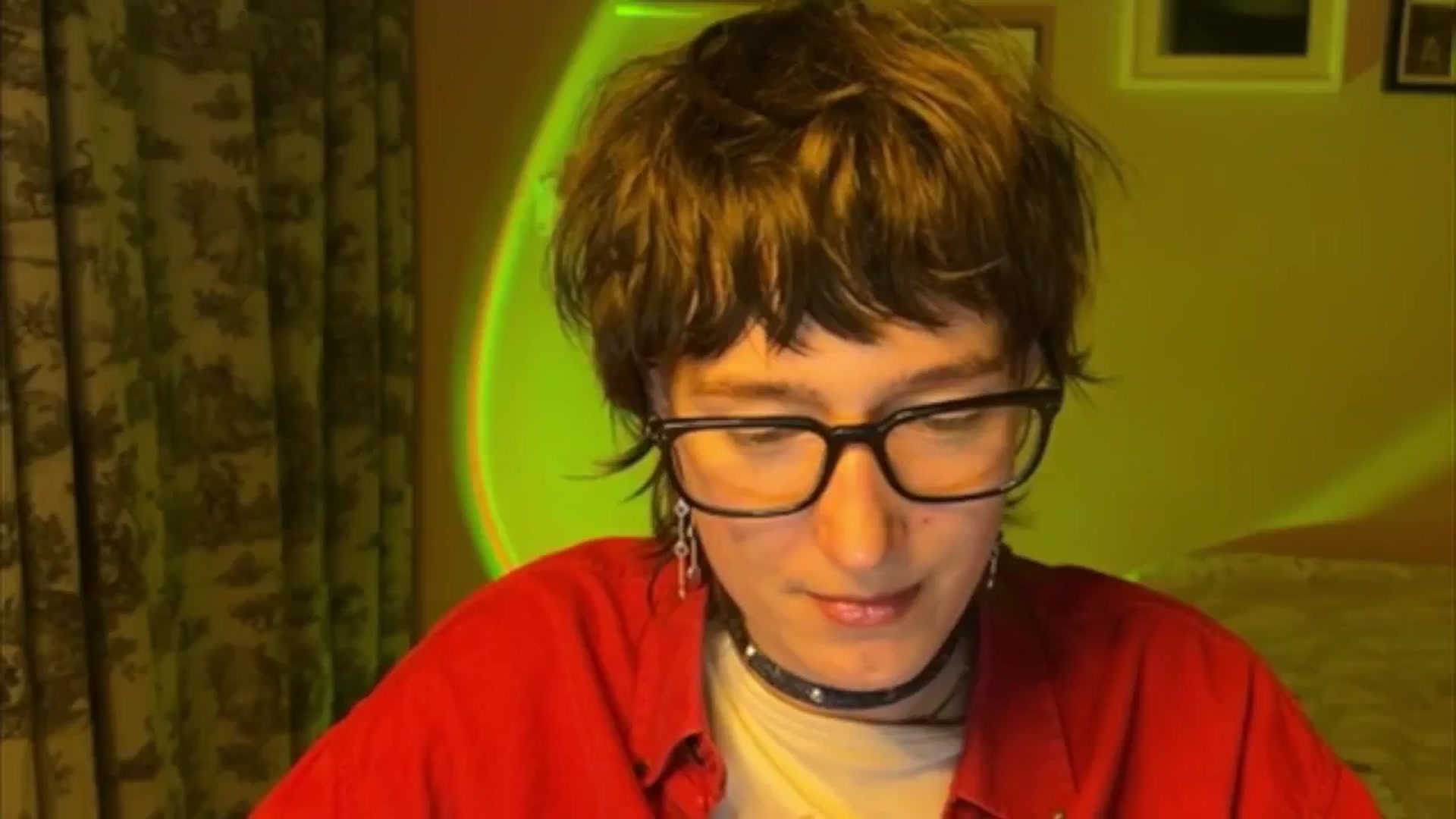 Gallery image thumbnail from LoooneyTunes's myfreecams stream on, 06/05/2025, 22:23 image 6 of 20