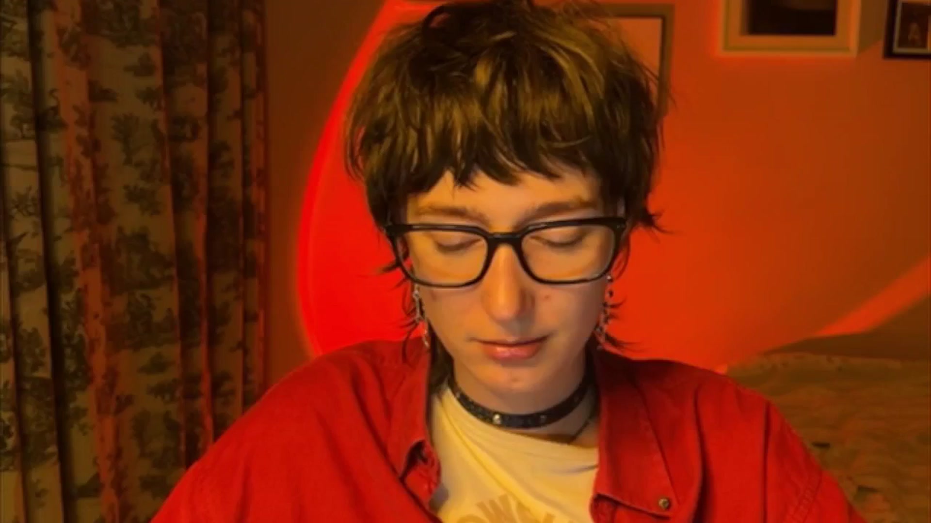 Gallery image thumbnail from LoooneyTunes's myfreecams stream on, 06/05/2025, 22:23 image 8 of 20