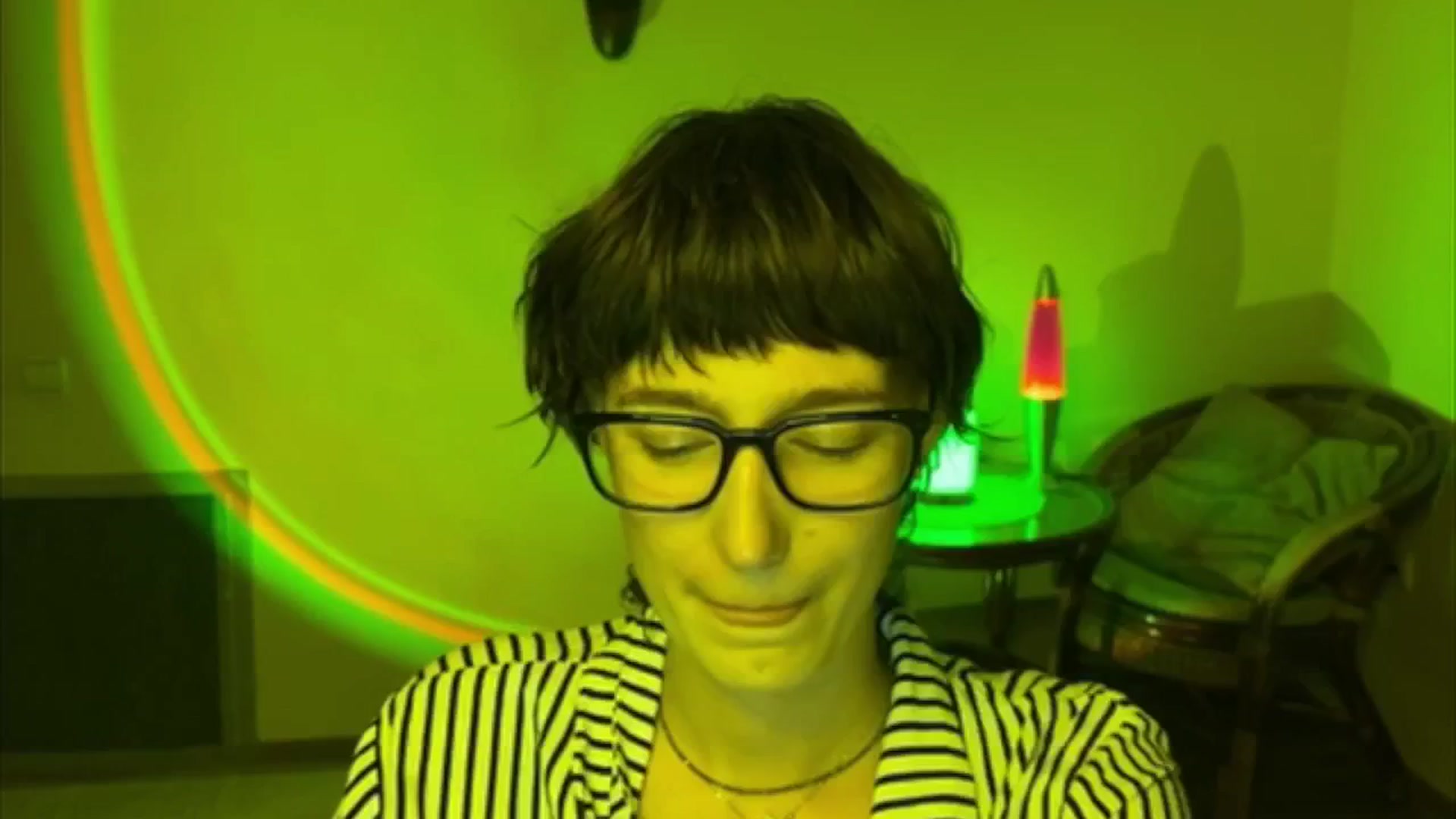 Gallery image thumbnail from LoooneyTunes's myfreecams stream on, 06/09/2025, 21:15 image 14 of 20