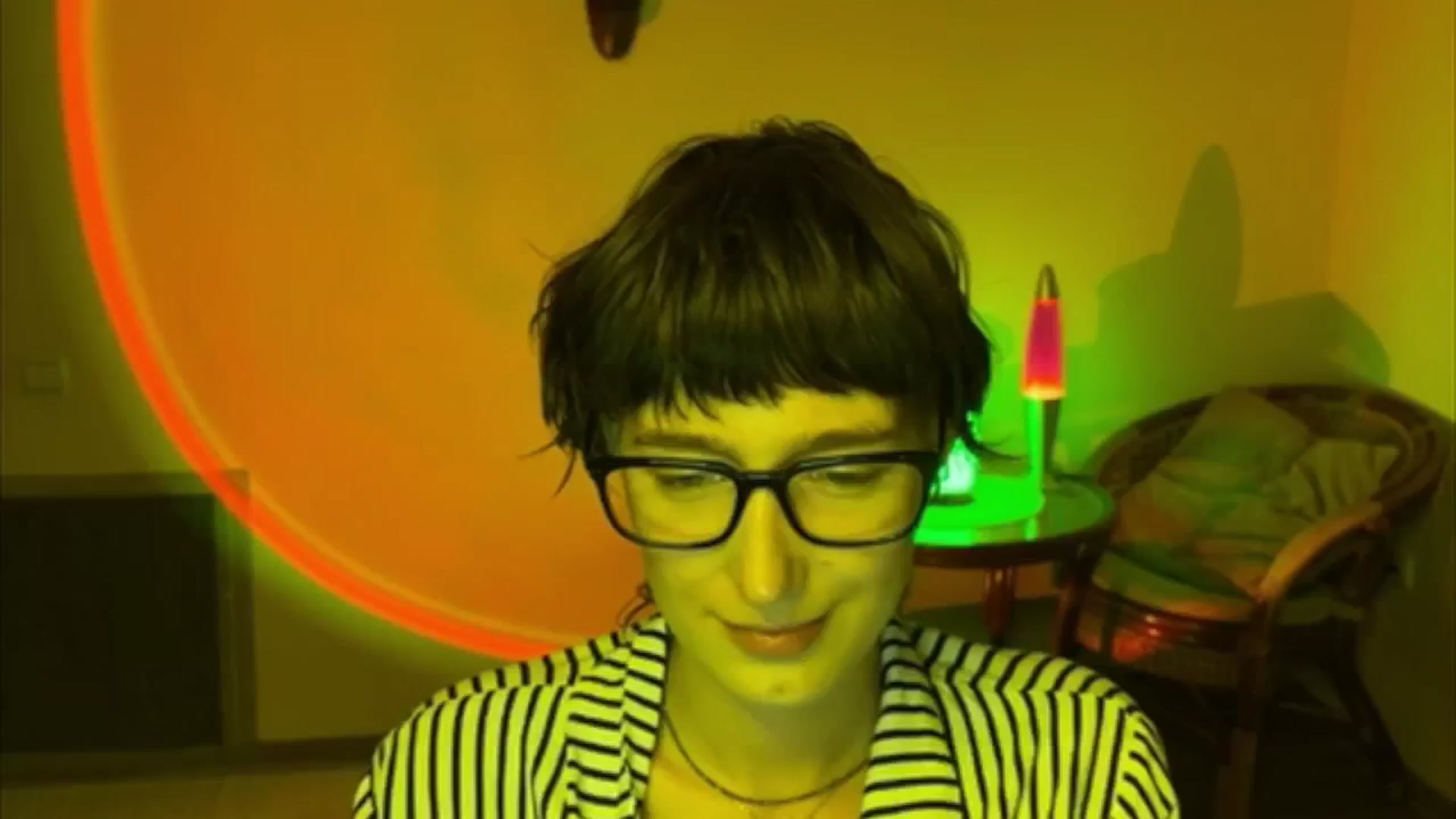 Gallery image thumbnail from LoooneyTunes's myfreecams stream on, 06/09/2025, 21:15 image 19 of 20