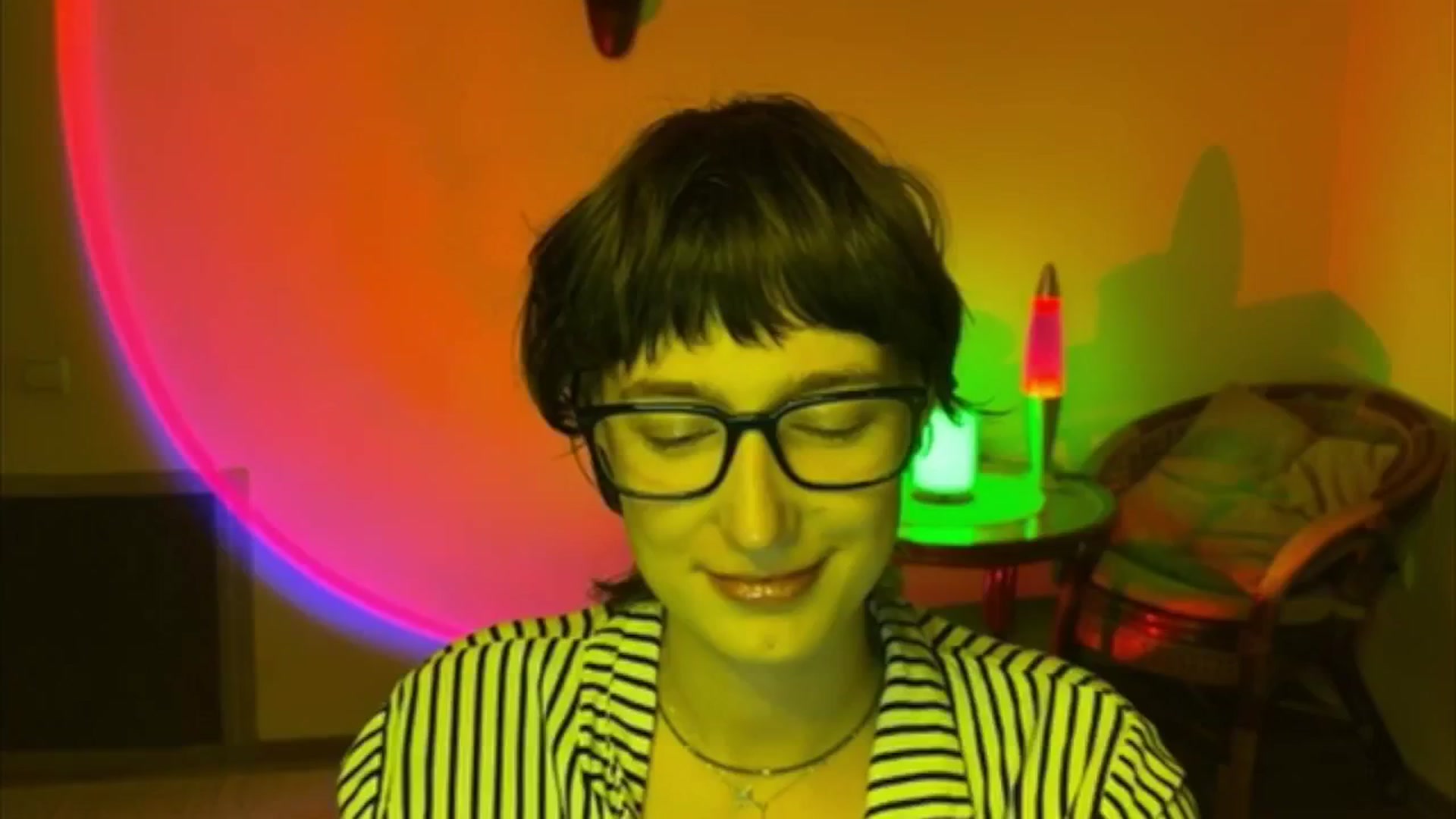 Gallery image thumbnail from LoooneyTunes's myfreecams stream on, 06/09/2025, 22:21 image 11 of 20
