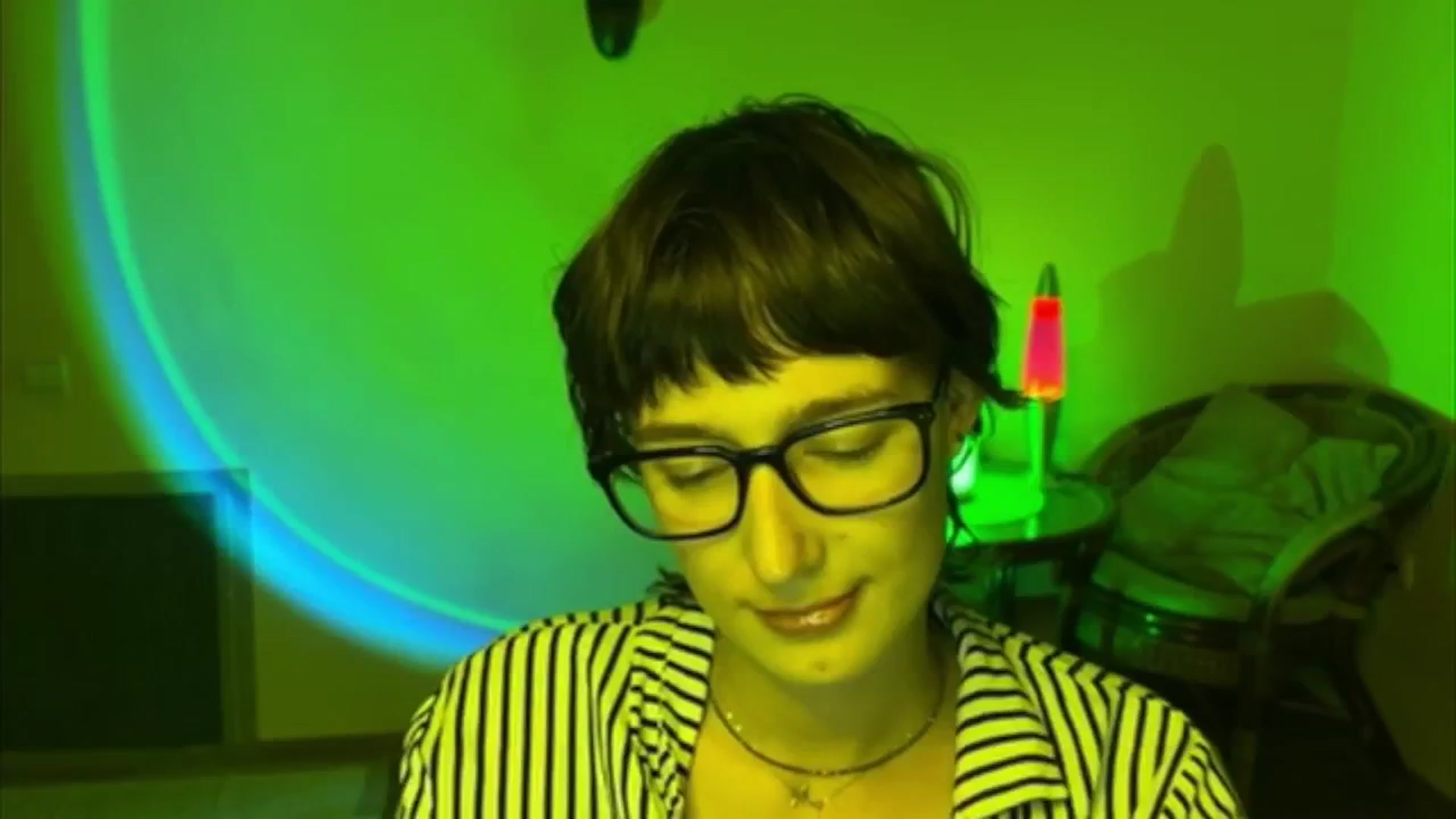 Gallery image thumbnail from LoooneyTunes's myfreecams stream on, 06/09/2025, 22:21 image 10 of 20