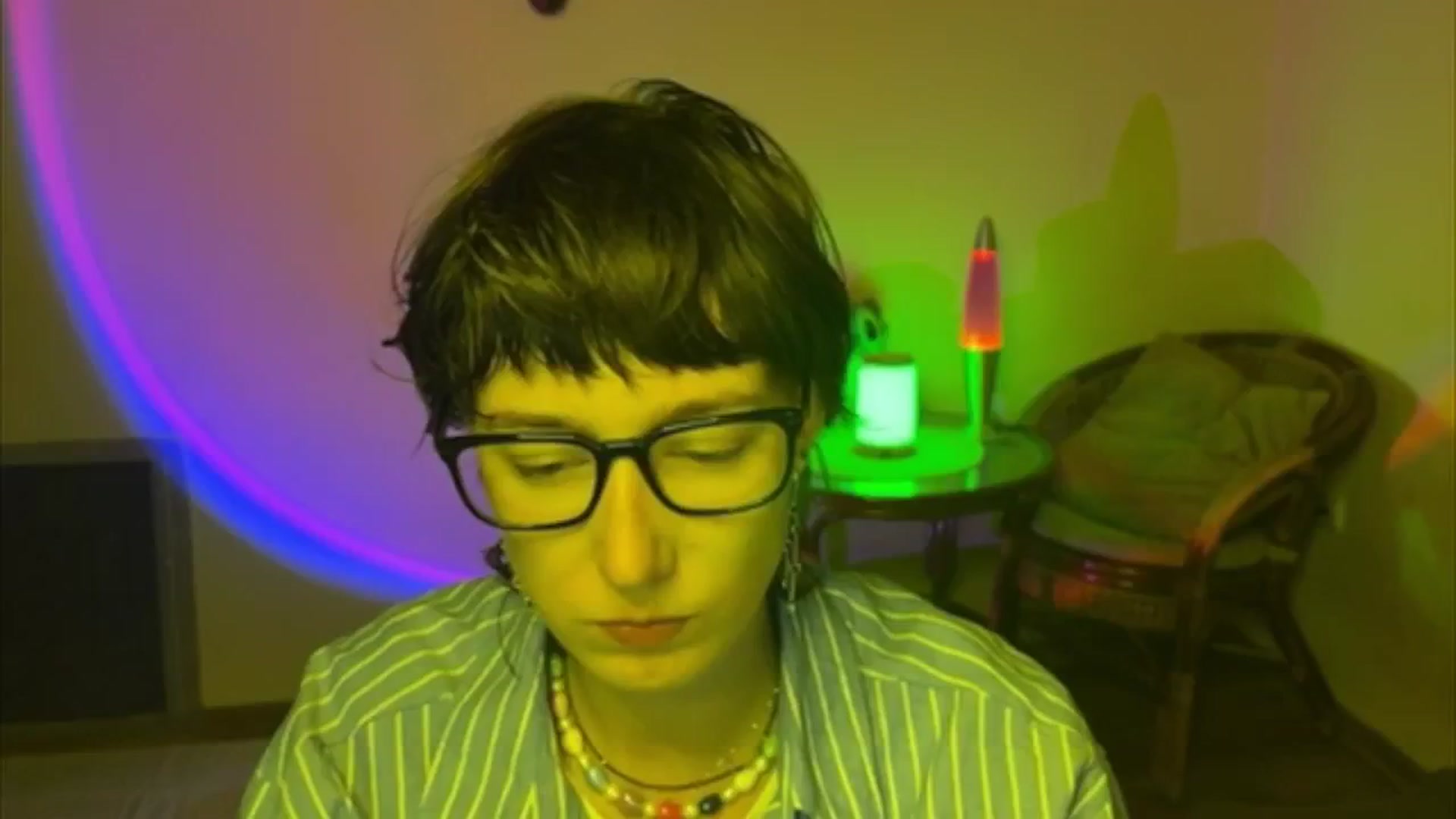 Gallery image thumbnail from LoooneyTunes's myfreecams stream on, 06/10/2025, 19:27 image 1 of 20
