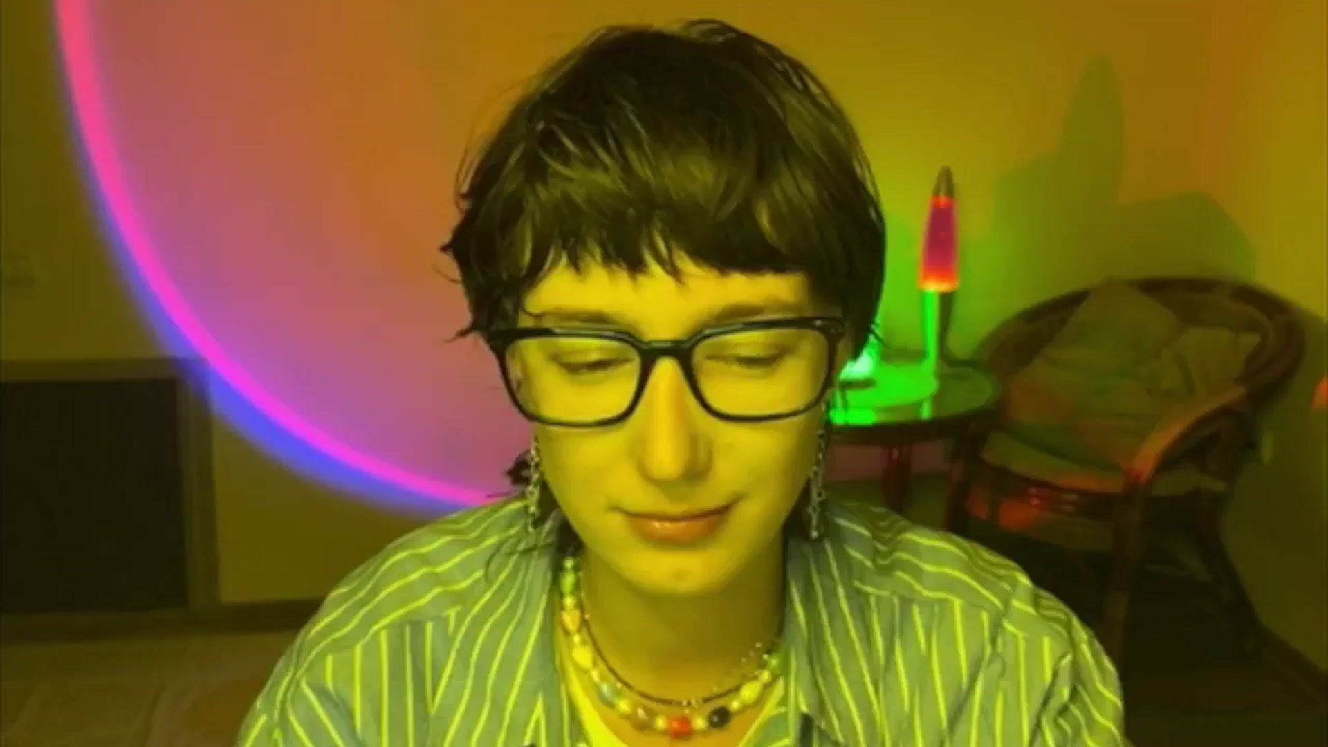 Gallery image thumbnail from LoooneyTunes's myfreecams stream on, 06/10/2025, 19:58 image 14 of 20