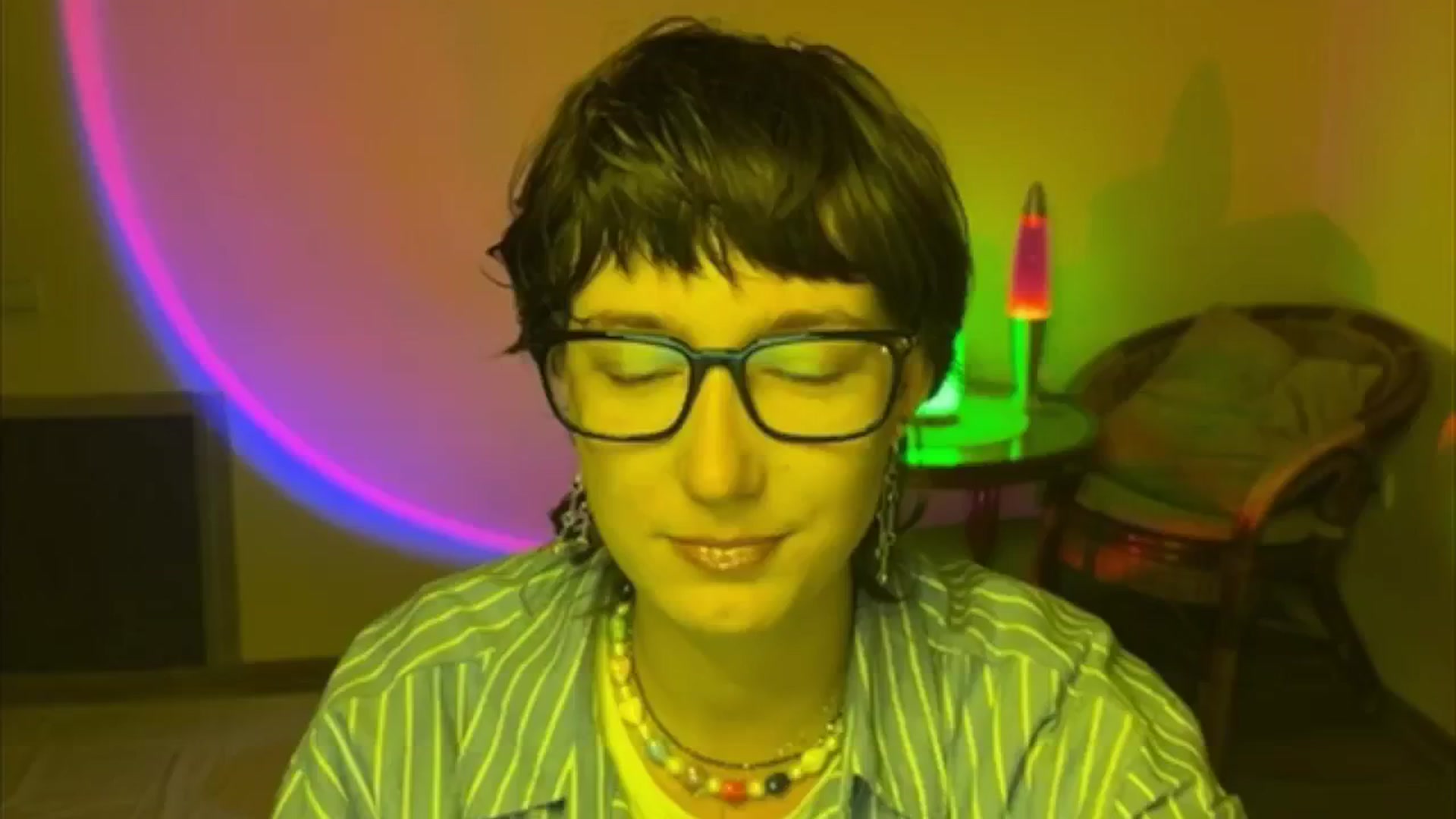 Gallery image thumbnail from LoooneyTunes's myfreecams stream on, 06/10/2025, 19:58 image 20 of 20
