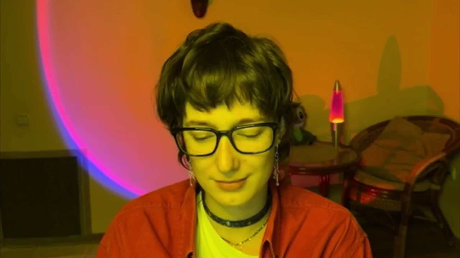Gallery image thumbnail from LoooneyTunes's myfreecams stream on, 06/11/2025, 18:06 image 18 of 20