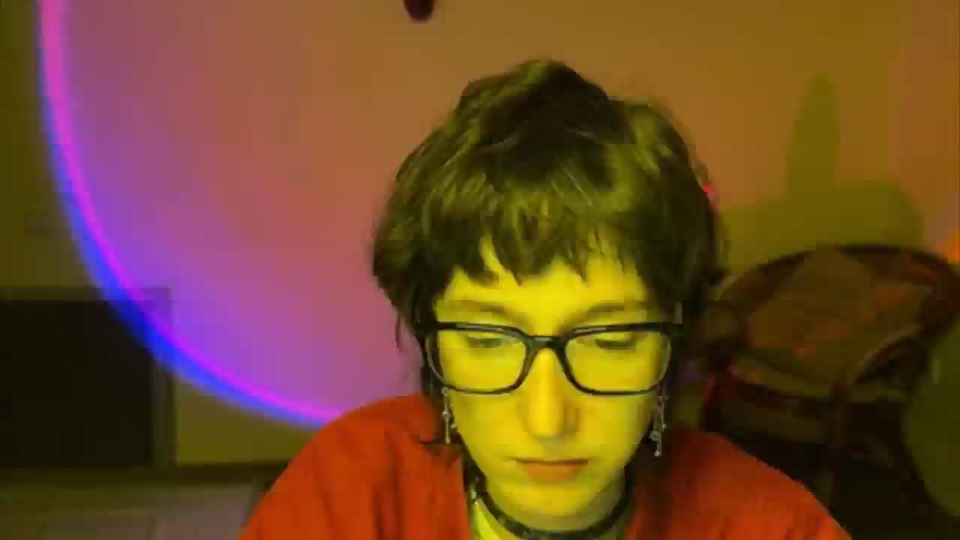 Gallery image thumbnail from LoooneyTunes's myfreecams stream on, 06/11/2025, 19:35 image 13 of 20