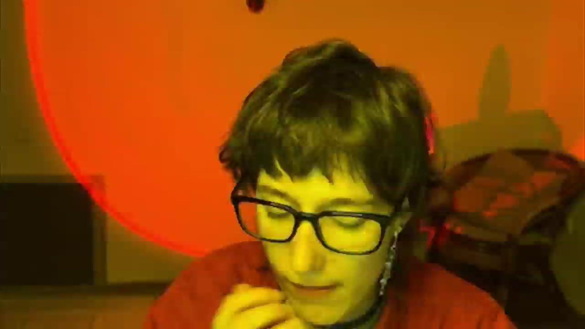 Gallery image thumbnail from LoooneyTunes's myfreecams stream on, 06/11/2025, 19:35 image 14 of 20