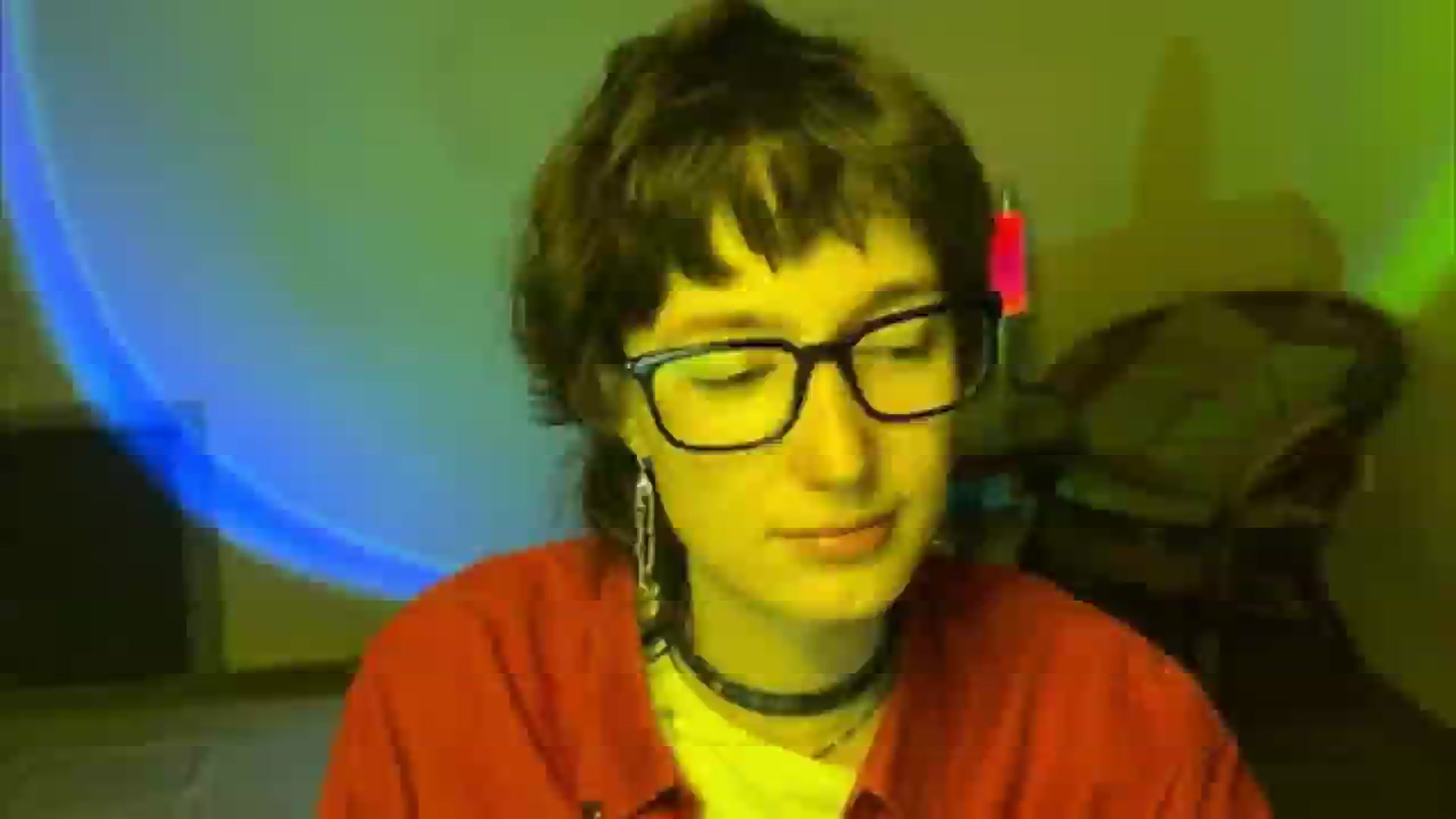 Gallery image thumbnail from LoooneyTunes's myfreecams stream on, 06/11/2025, 20:07 image 3 of 20