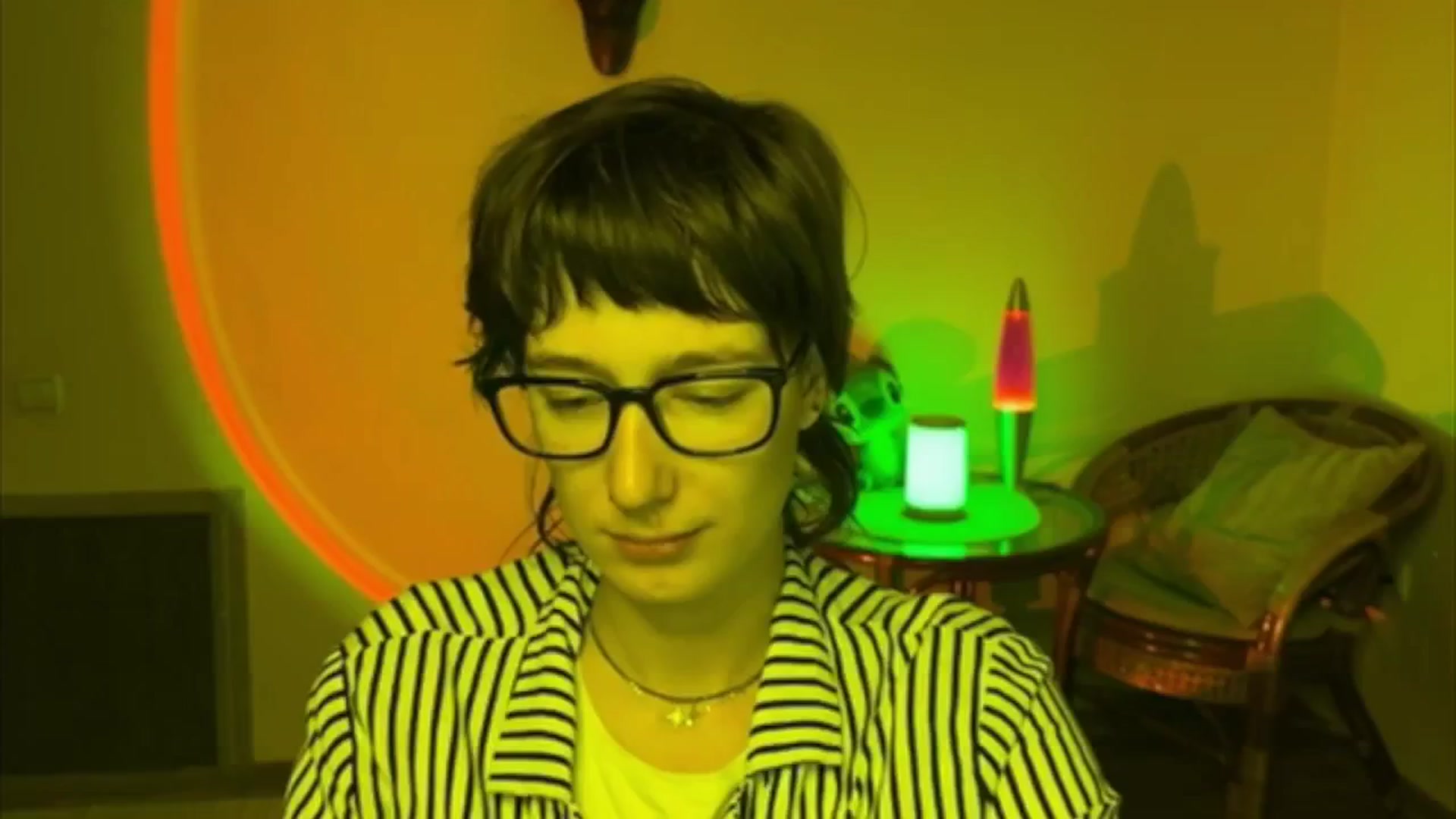 Gallery image thumbnail from LoooneyTunes's myfreecams stream on, 06/13/2025, 17:34 image 11 of 20