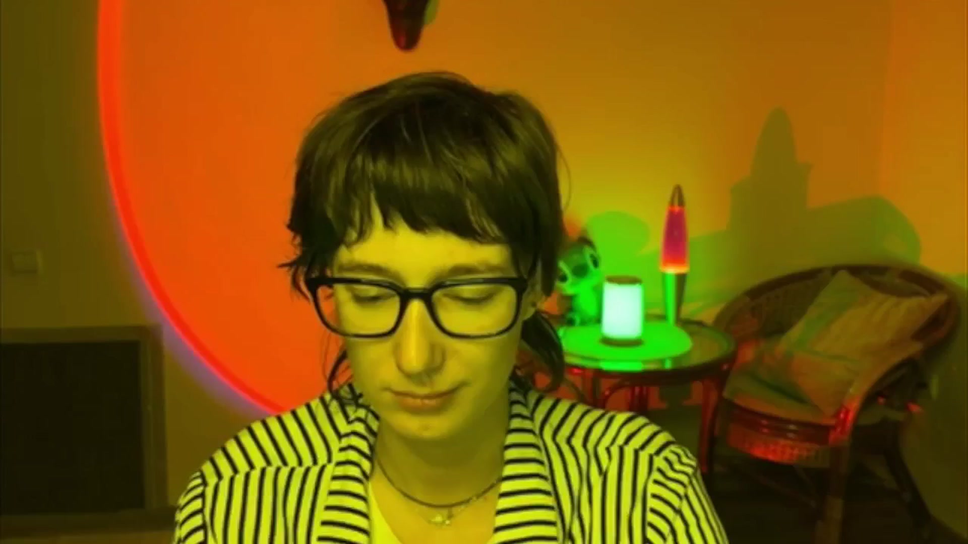 Gallery image thumbnail from LoooneyTunes's myfreecams stream on, 06/13/2025, 17:34 image 13 of 20