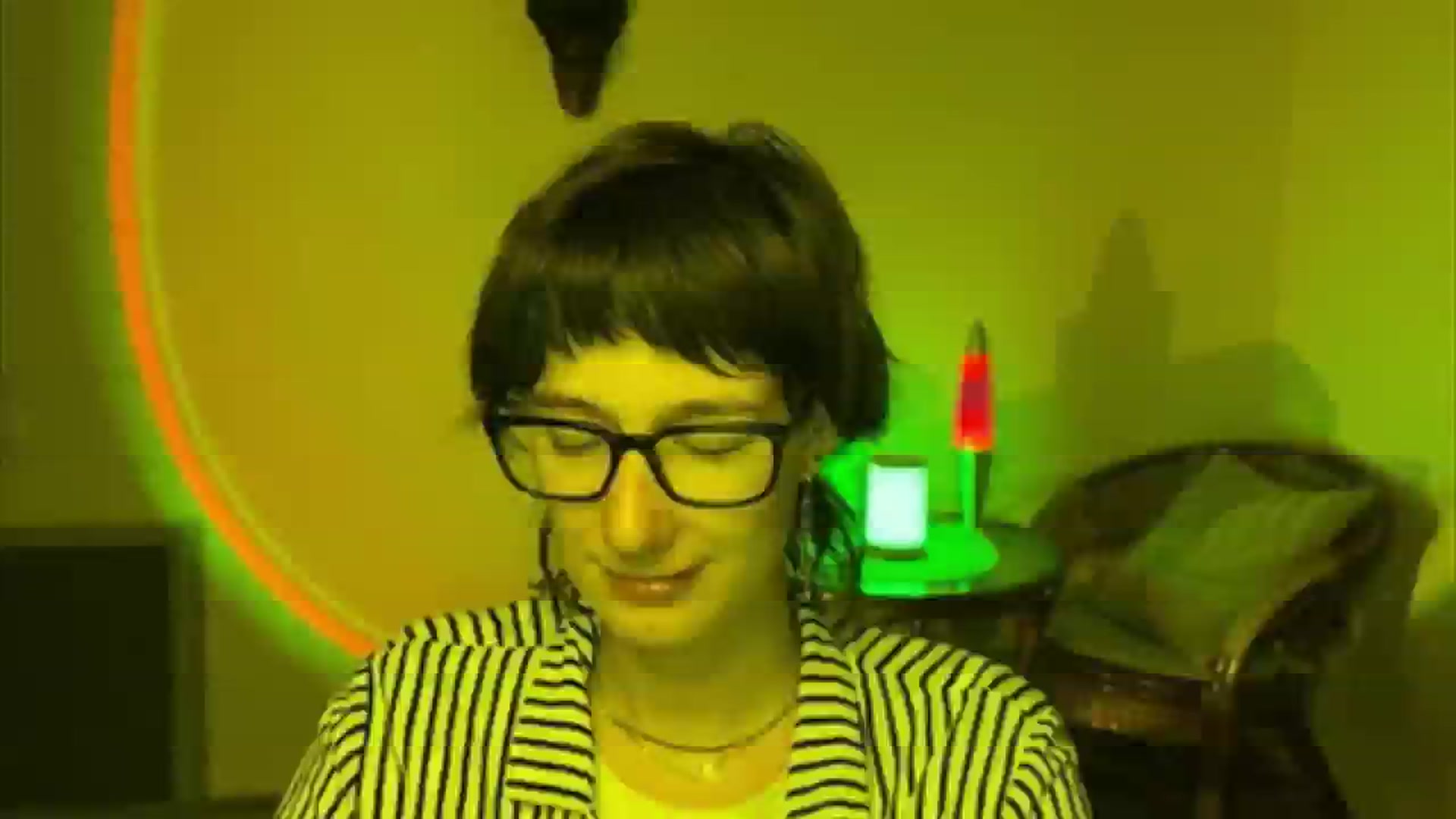 Gallery image thumbnail from LoooneyTunes's myfreecams stream on, 06/13/2025, 19:55 image 10 of 20