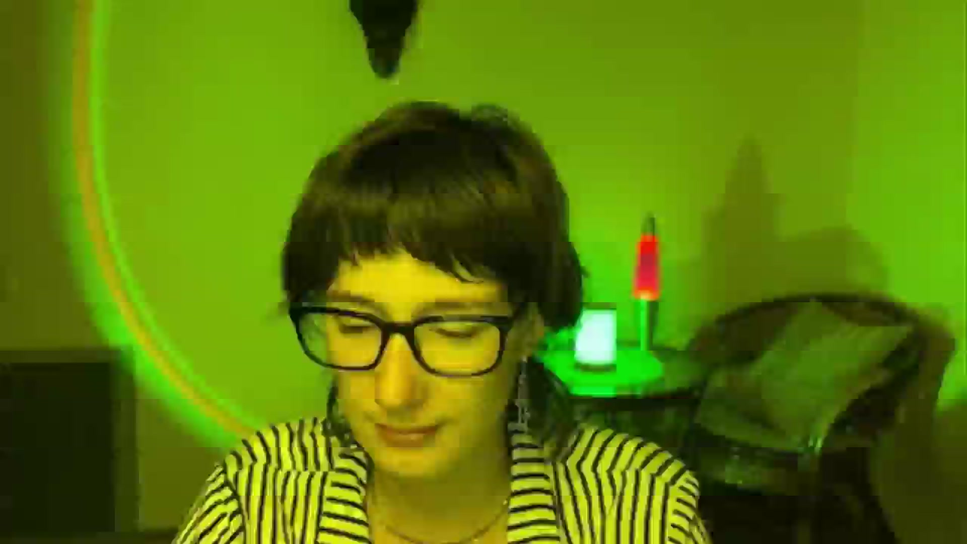 Gallery image thumbnail from LoooneyTunes's myfreecams stream on, 06/13/2025, 19:55 image 7 of 20