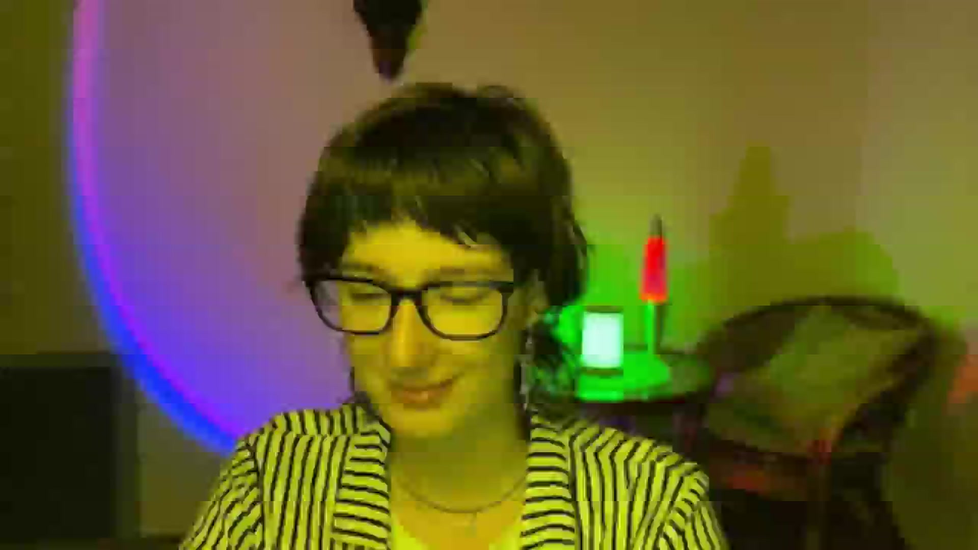 Gallery image thumbnail from LoooneyTunes's myfreecams stream on, 06/13/2025, 19:55 image 2 of 20