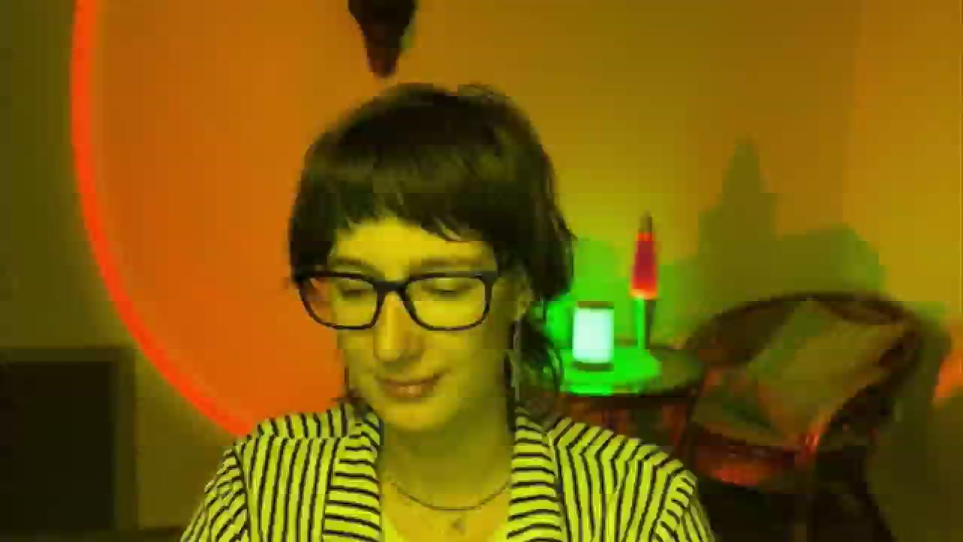 Gallery image thumbnail from LoooneyTunes's myfreecams stream on, 06/13/2025, 19:55 image 3 of 20