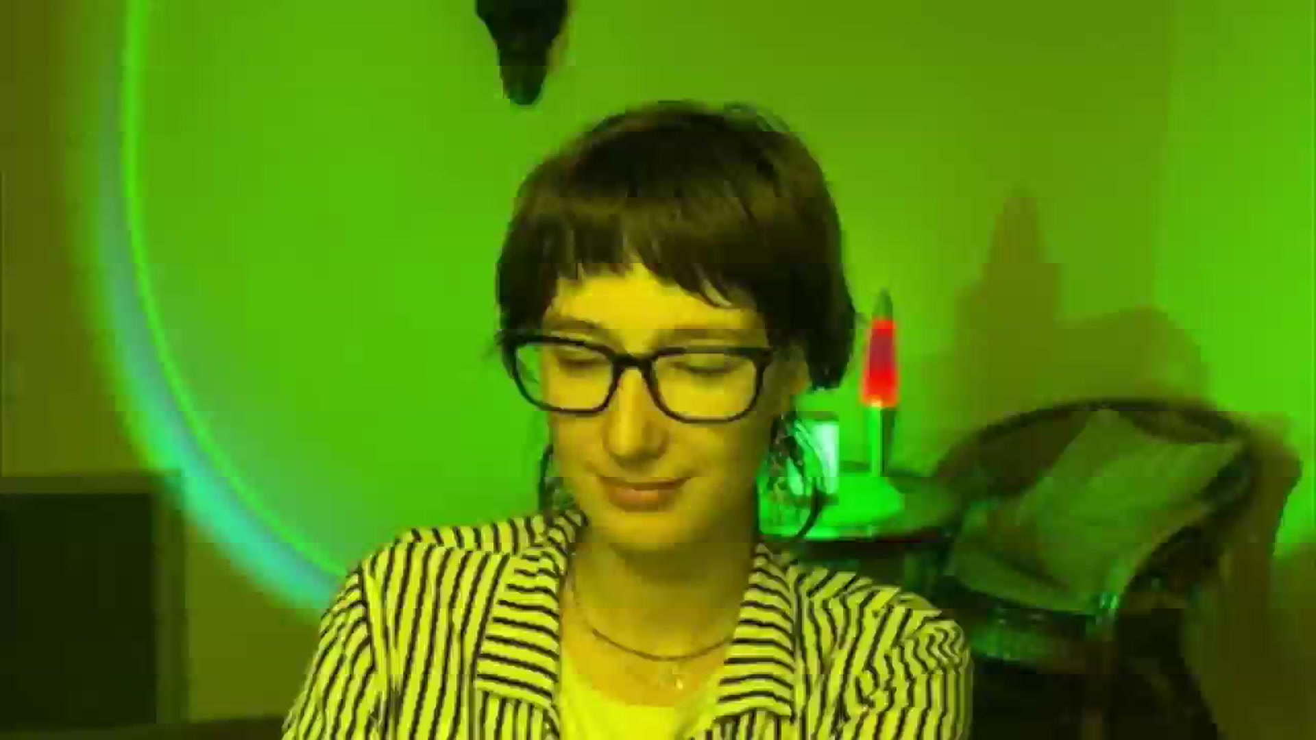 Gallery image thumbnail from LoooneyTunes's myfreecams stream on, 06/13/2025, 20:14 image 5 of 20