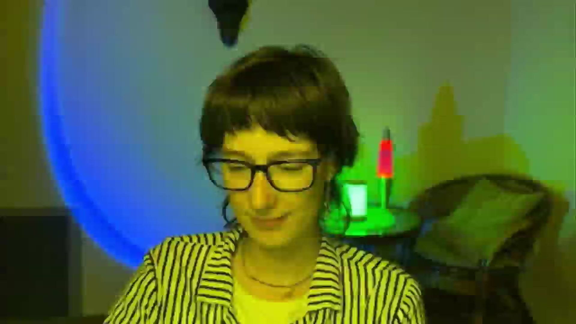 Gallery image thumbnail from LoooneyTunes's myfreecams stream on, 06/13/2025, 20:14 image 16 of 20