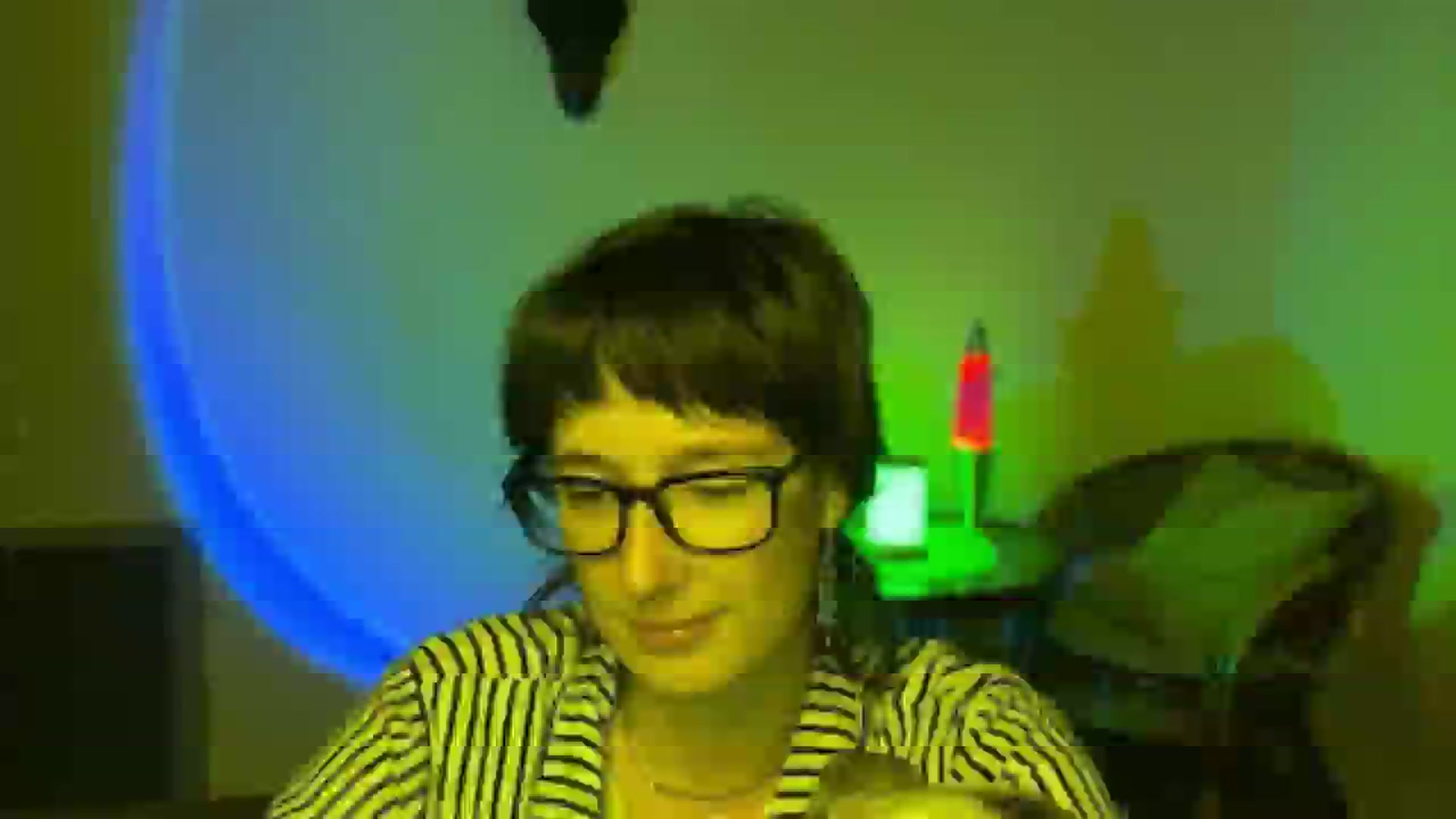 Gallery image thumbnail from LoooneyTunes's myfreecams stream on, 06/13/2025, 21:13 image 2 of 20