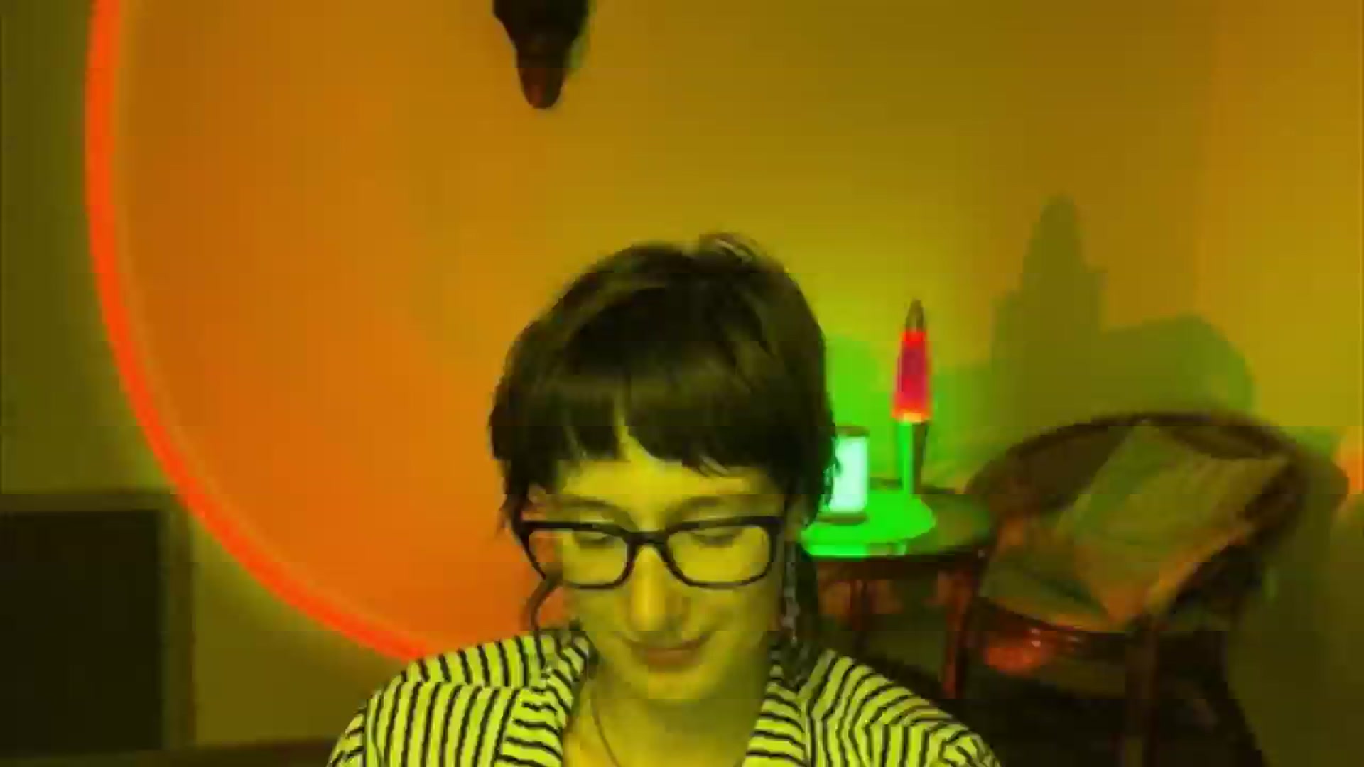 Gallery image thumbnail from LoooneyTunes's myfreecams stream on, 06/13/2025, 21:13 image 16 of 20