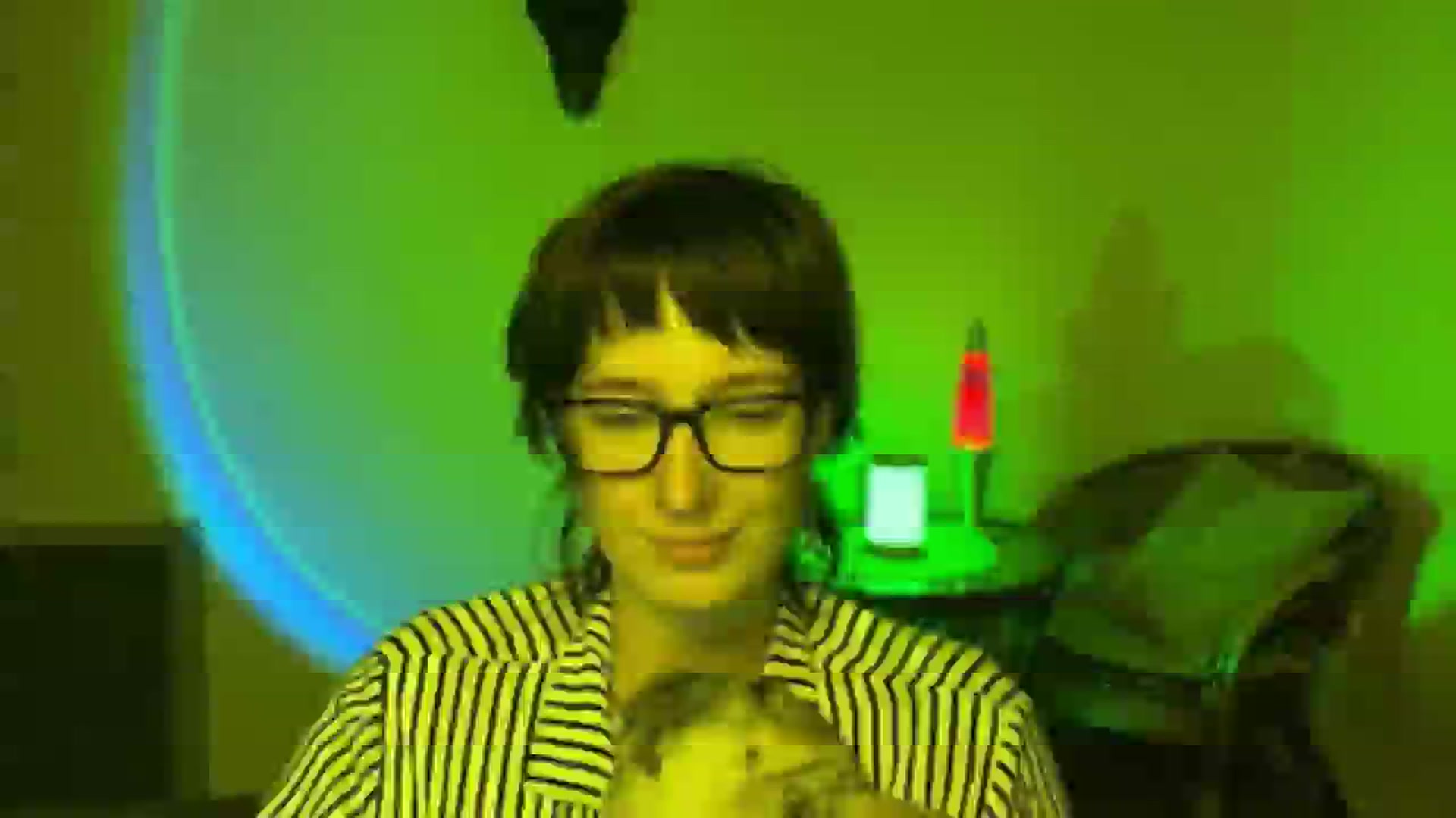 Gallery image thumbnail from LoooneyTunes's myfreecams stream on, 06/13/2025, 21:13 image 6 of 20
