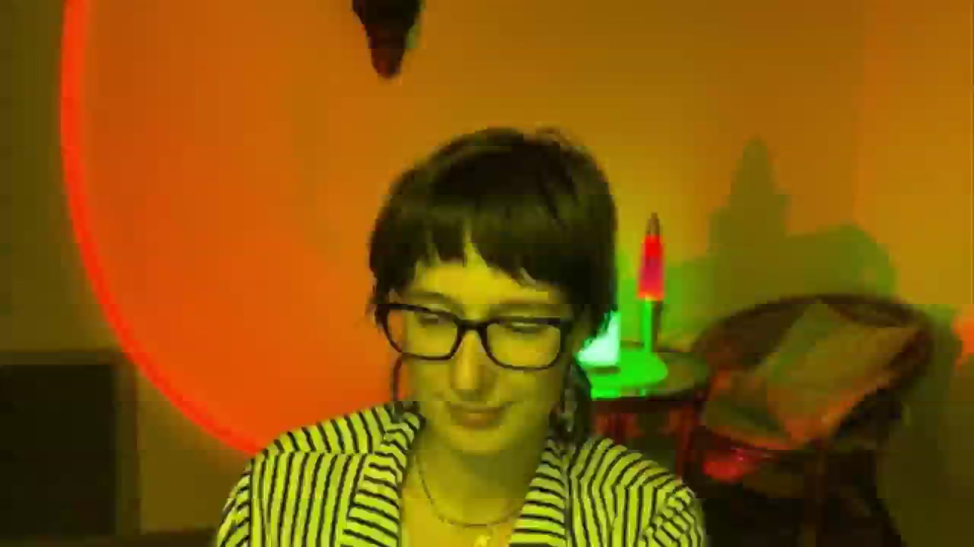 Gallery image thumbnail from LoooneyTunes's myfreecams stream on, 06/13/2025, 21:13 image 18 of 20