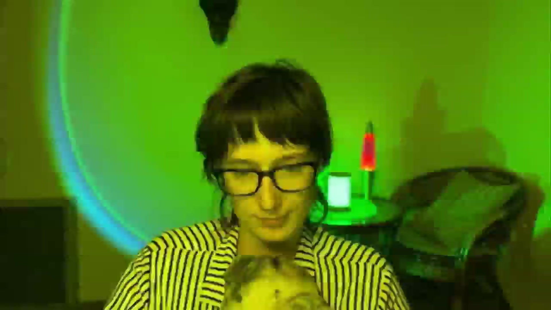 Gallery image thumbnail from LoooneyTunes's myfreecams stream on, 06/13/2025, 21:13 image 7 of 20