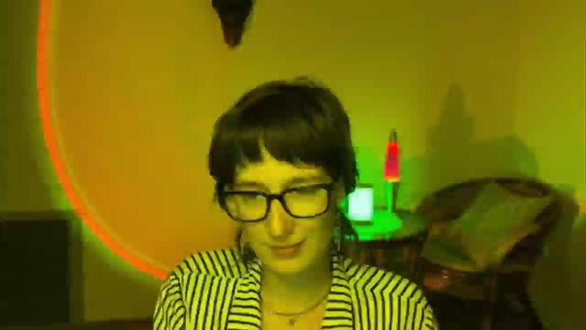 Gallery image thumbnail from LoooneyTunes's myfreecams stream on, 06/13/2025, 21:13 image 14 of 20