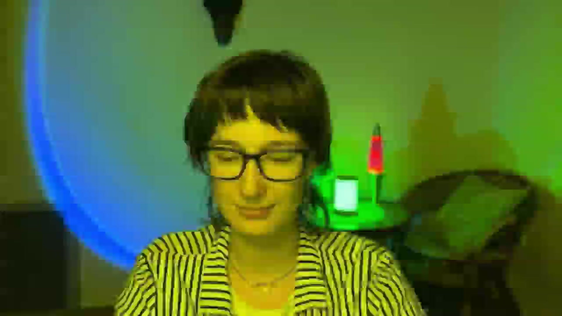 Gallery image thumbnail from LoooneyTunes's myfreecams stream on, 06/13/2025, 22:24 image 4 of 20