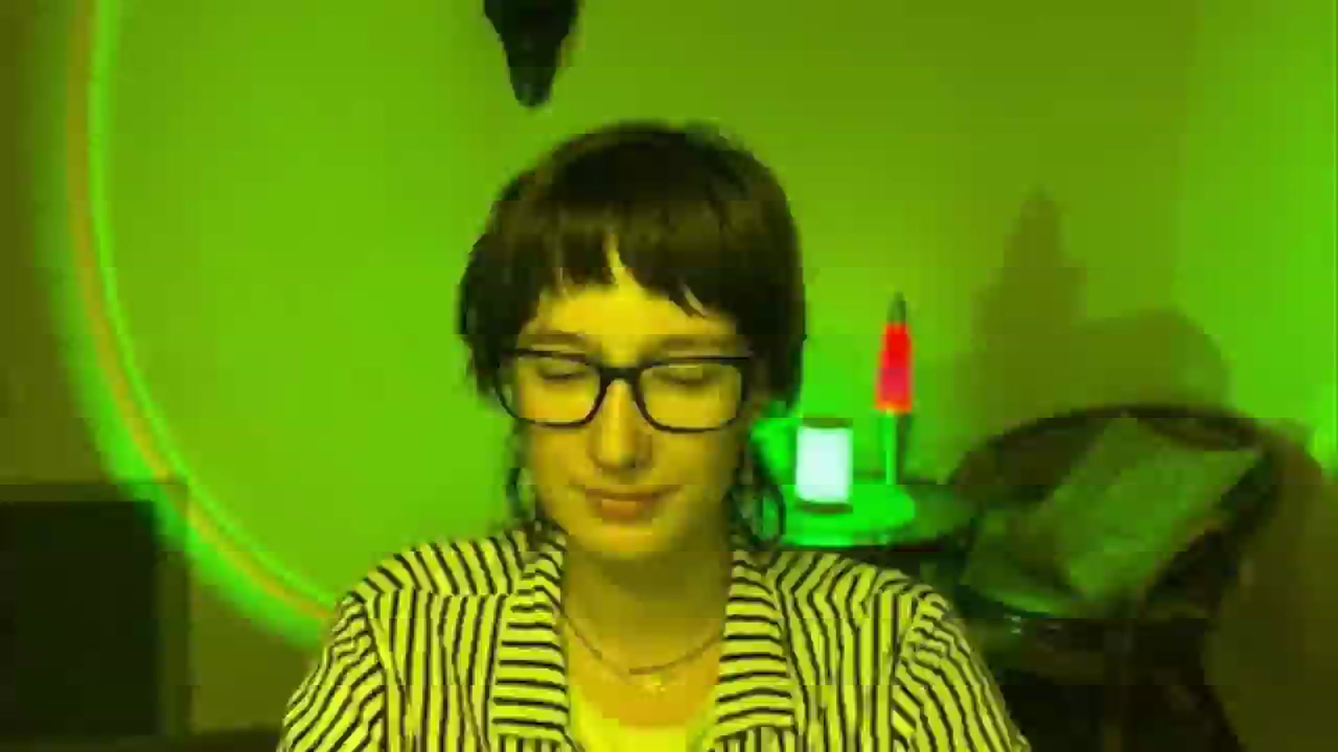 Gallery image thumbnail from LoooneyTunes's myfreecams stream on, 06/13/2025, 22:24 image 5 of 20