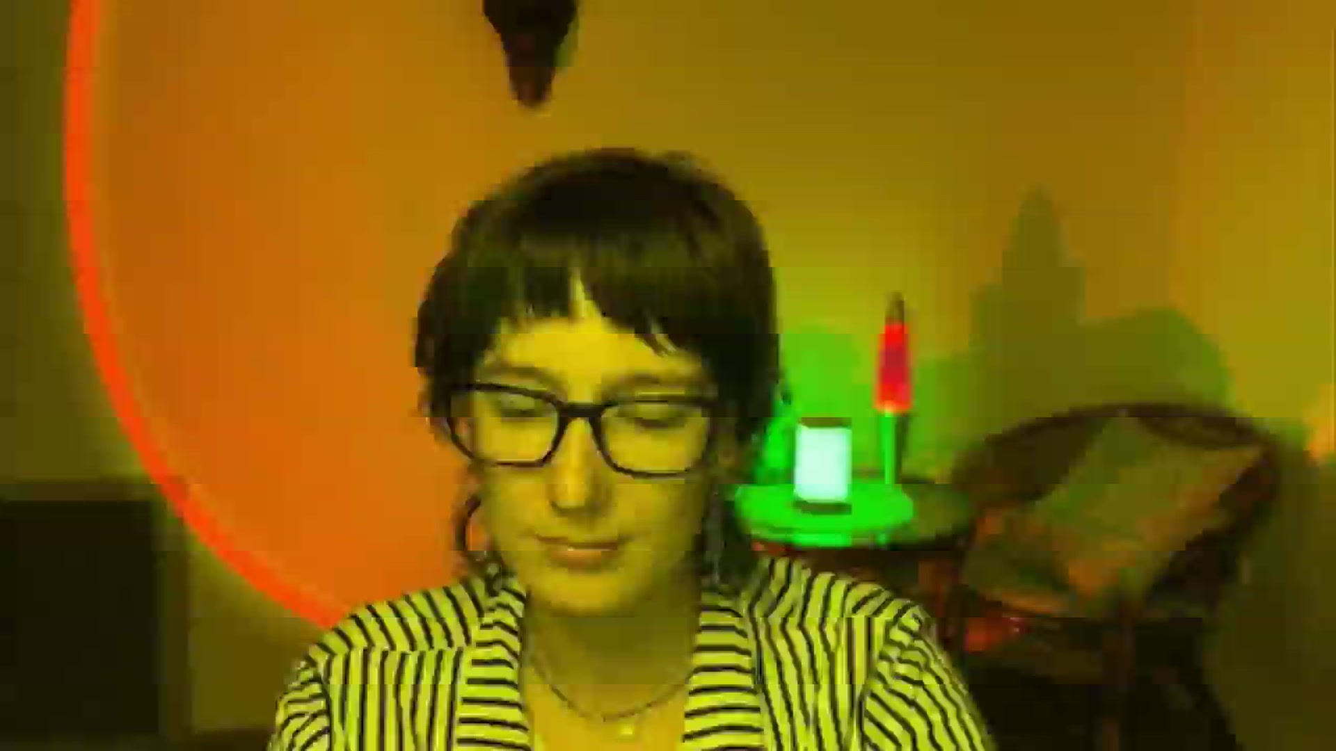 Gallery image thumbnail from LoooneyTunes's myfreecams stream on, 06/13/2025, 22:24 image 10 of 20